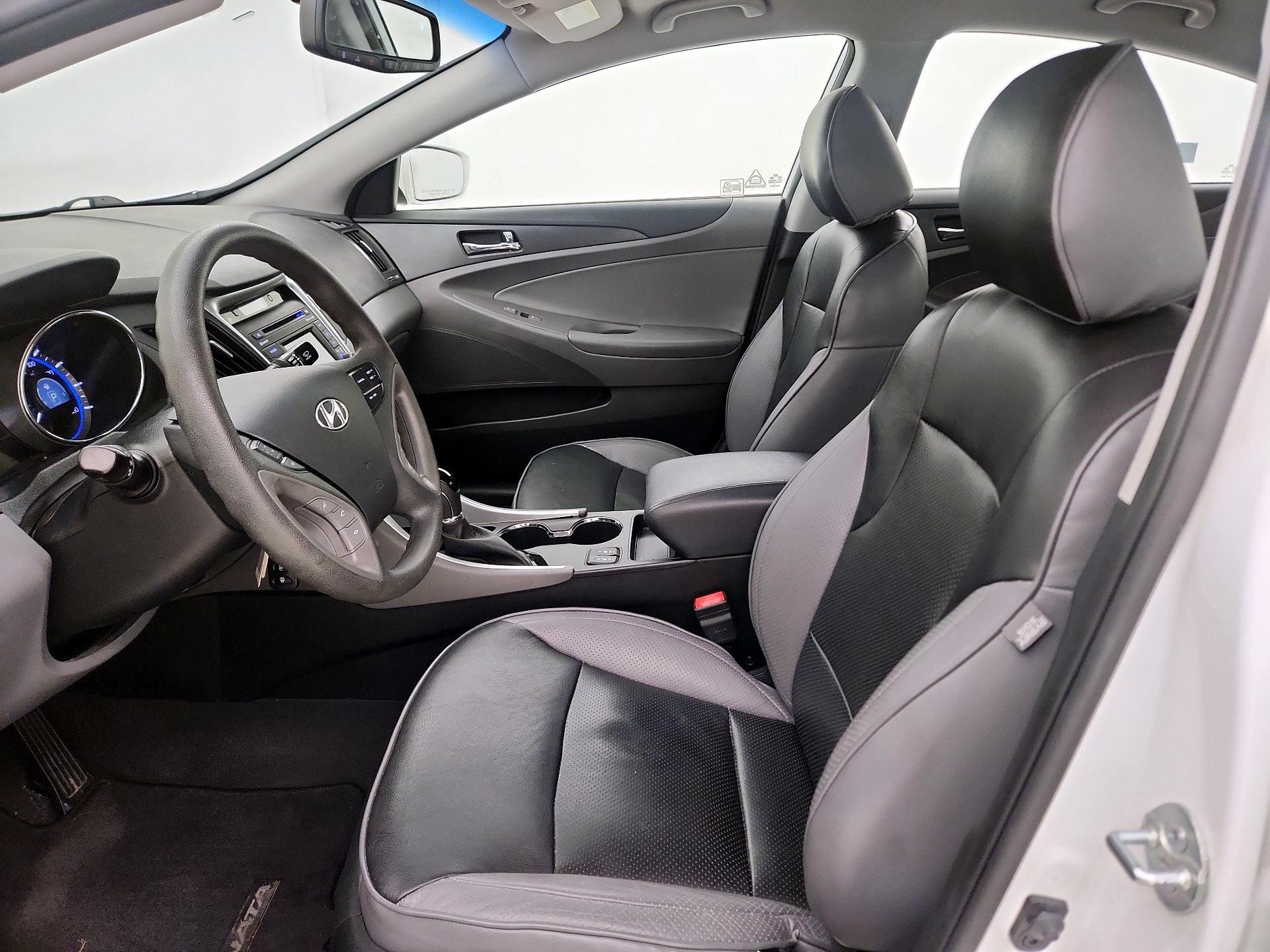 Thumbnail: 2014 Hyundai Sonata - 11