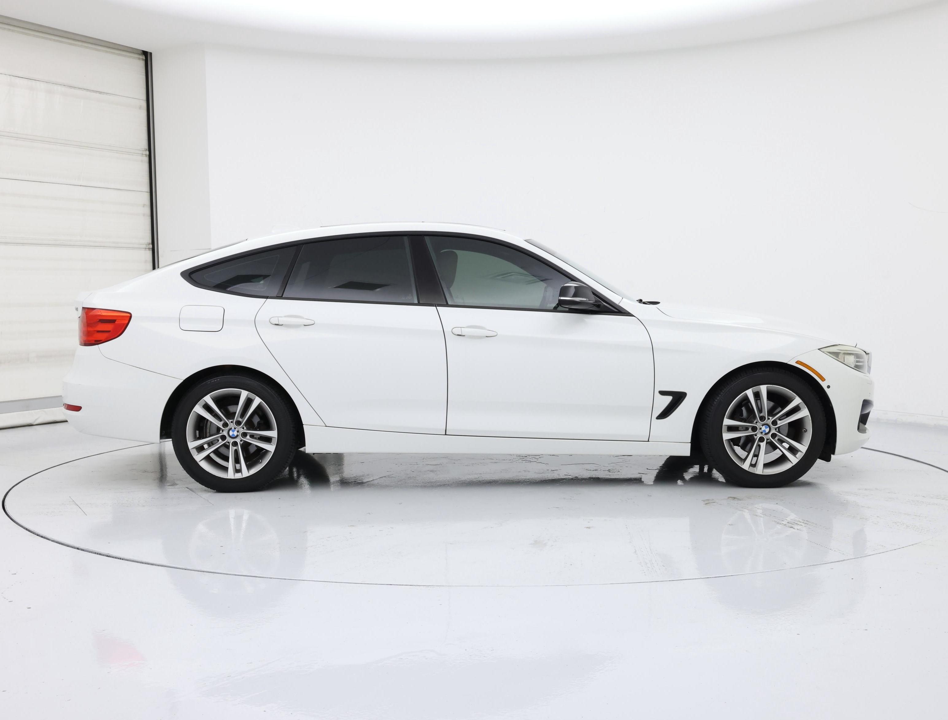 Thumbnail: 2015 BMW 3 Series - 7