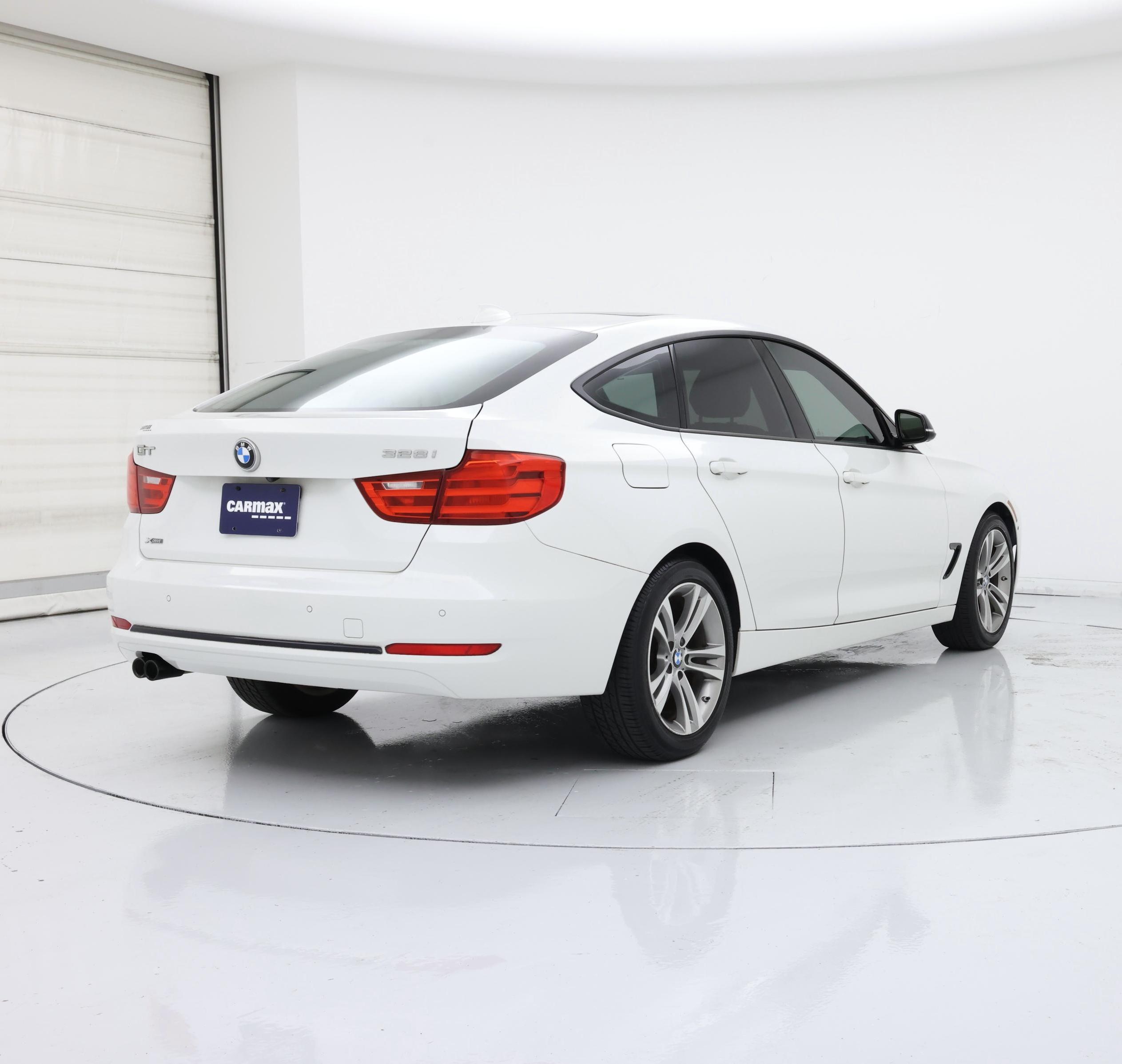 Thumbnail: 2015 BMW 3 Series - 8