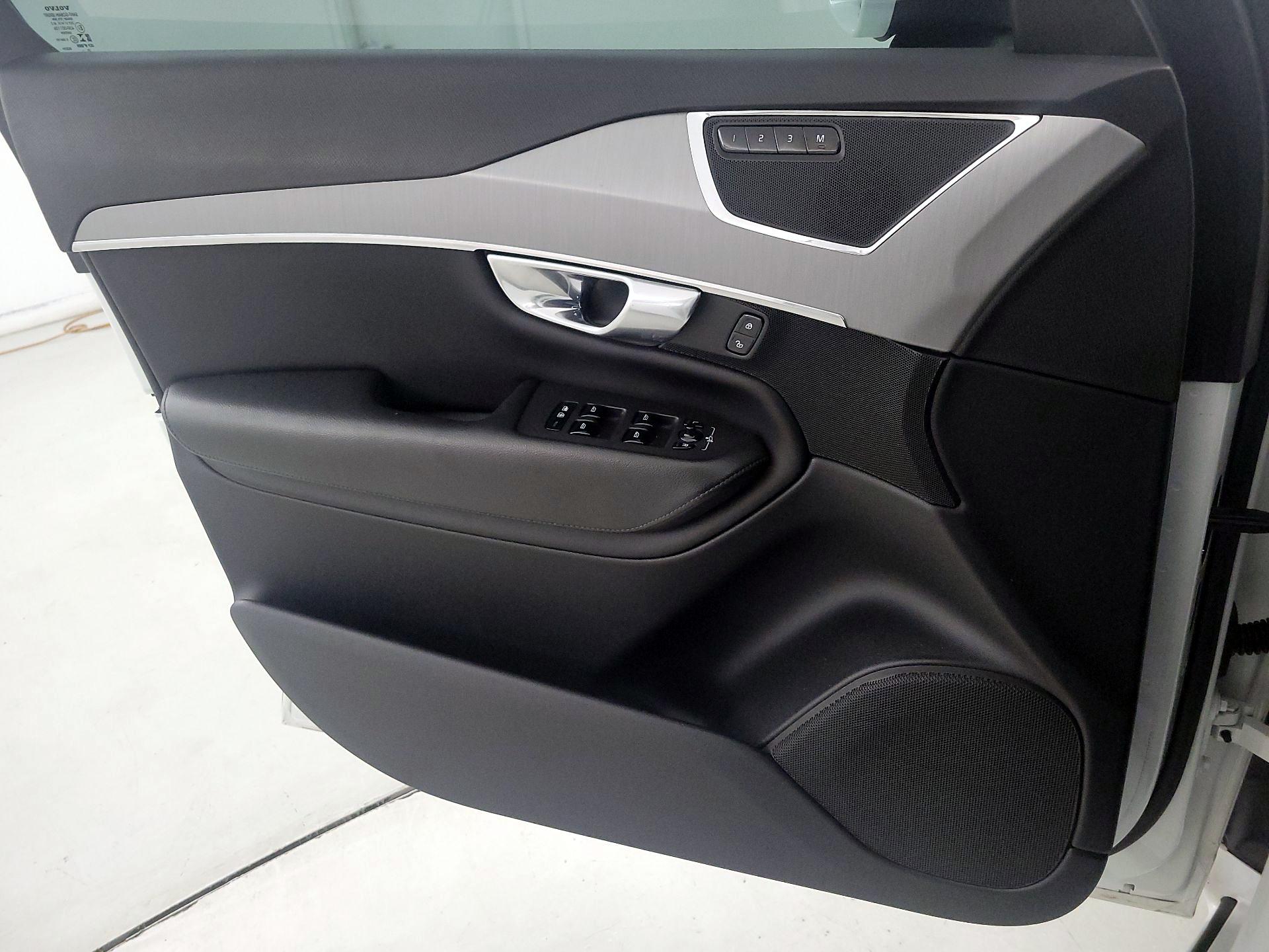 Thumbnail: 2021 Volvo XC90 - 12
