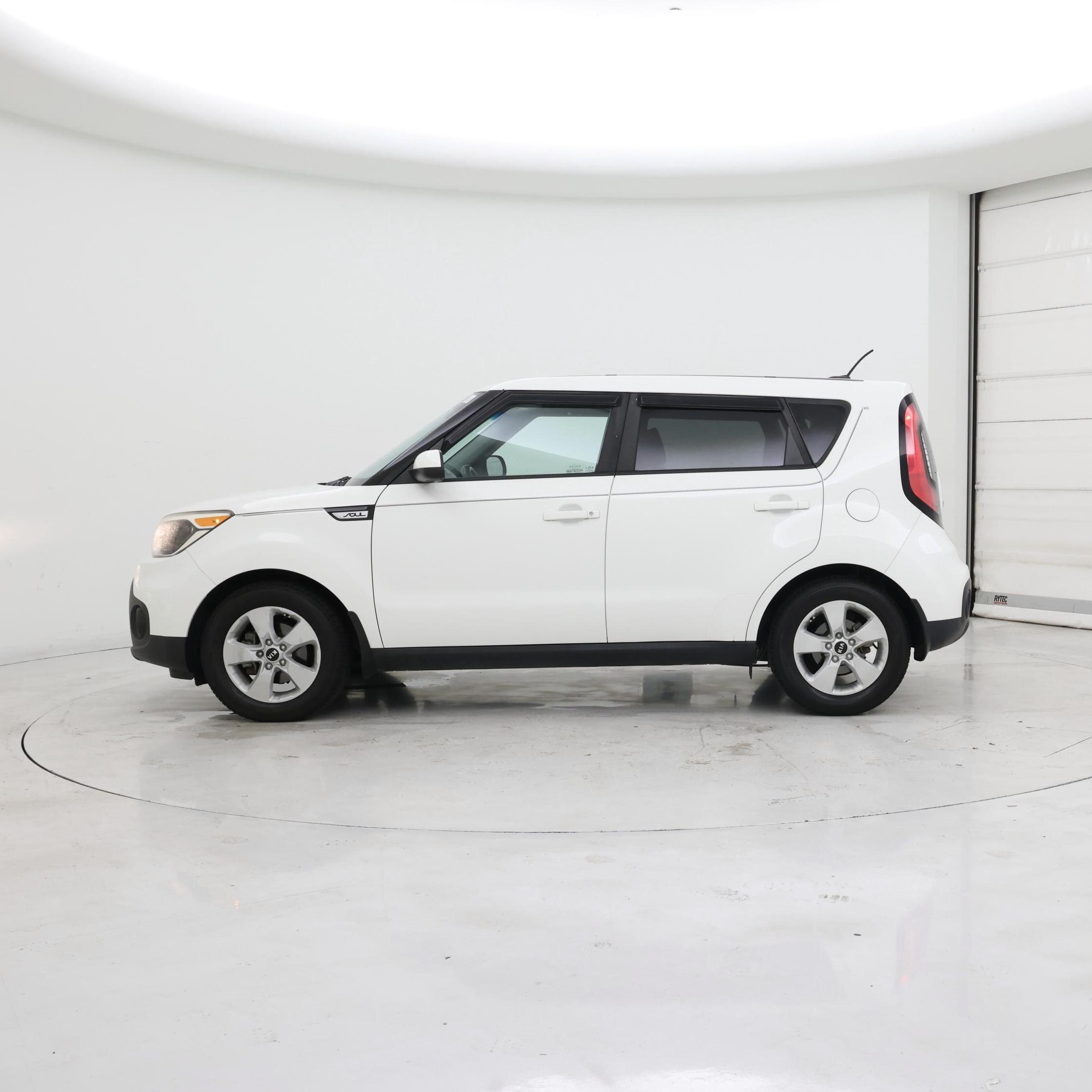 Thumbnail: 2019 Kia Soul - 3