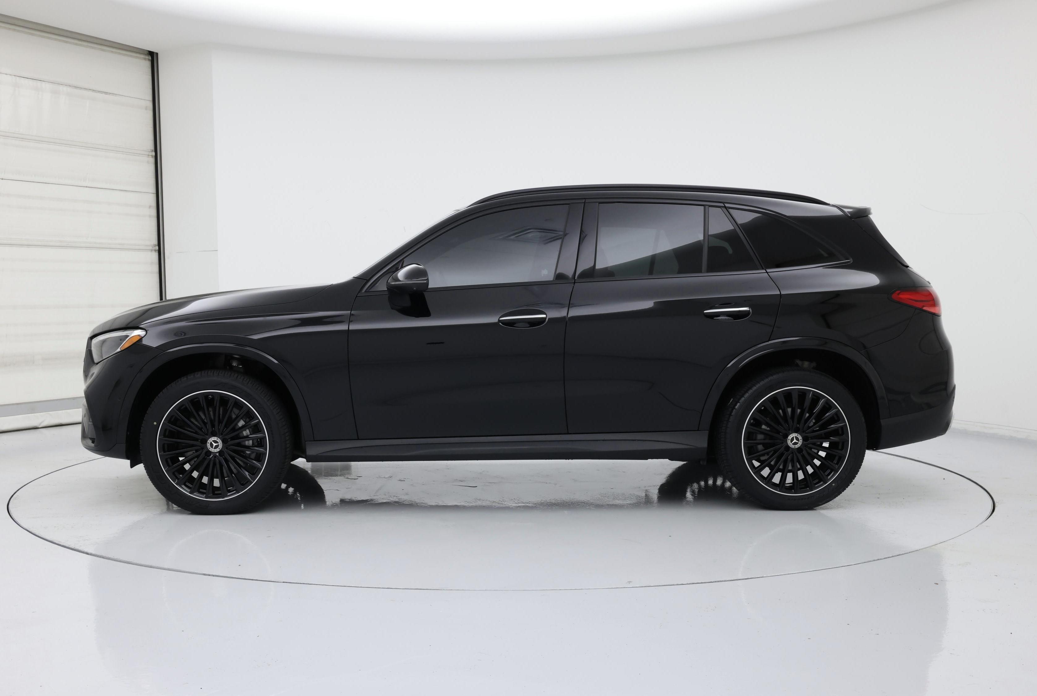 Thumbnail: 2023 Mercedes-Benz GLC - 3