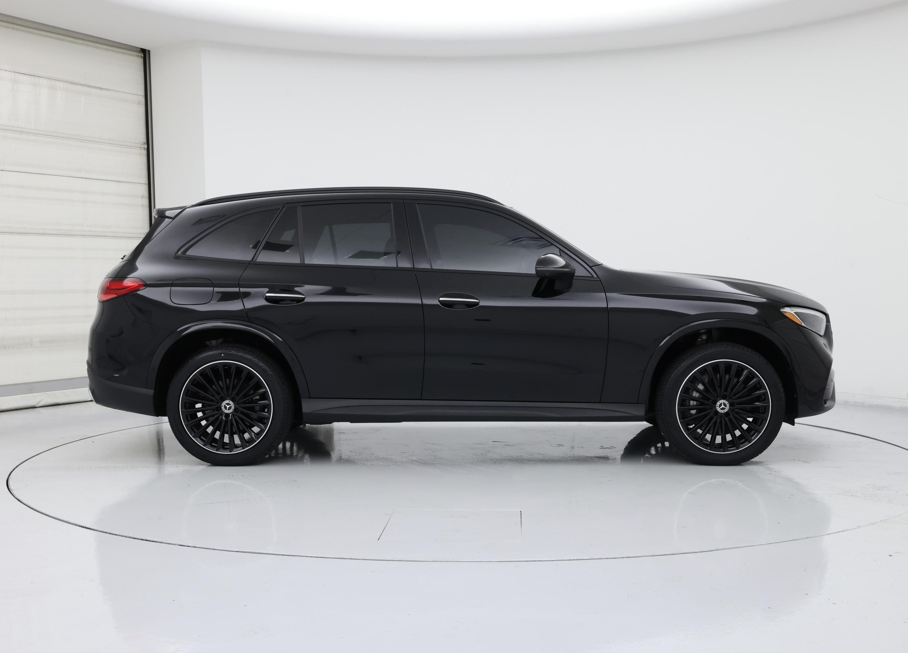 Thumbnail: 2023 Mercedes-Benz GLC - 7