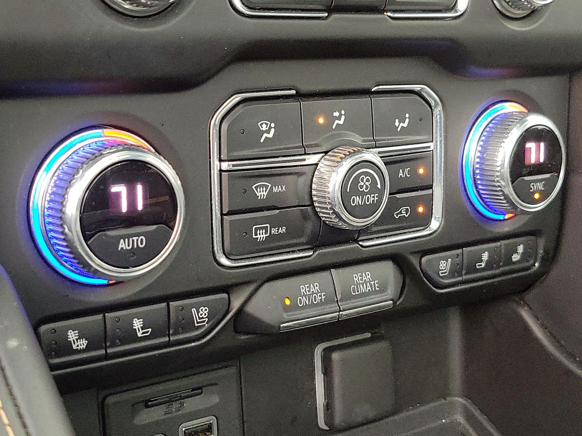 Thumbnail: 2021 GMC Yukon - 17