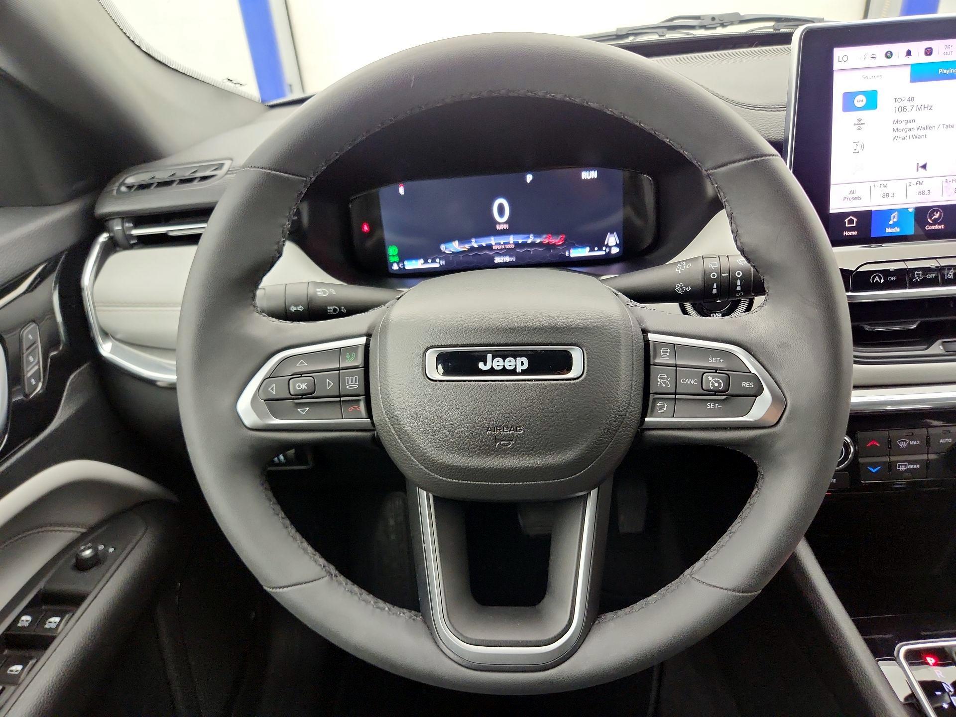 Thumbnail: 2023 Jeep Compass - 10