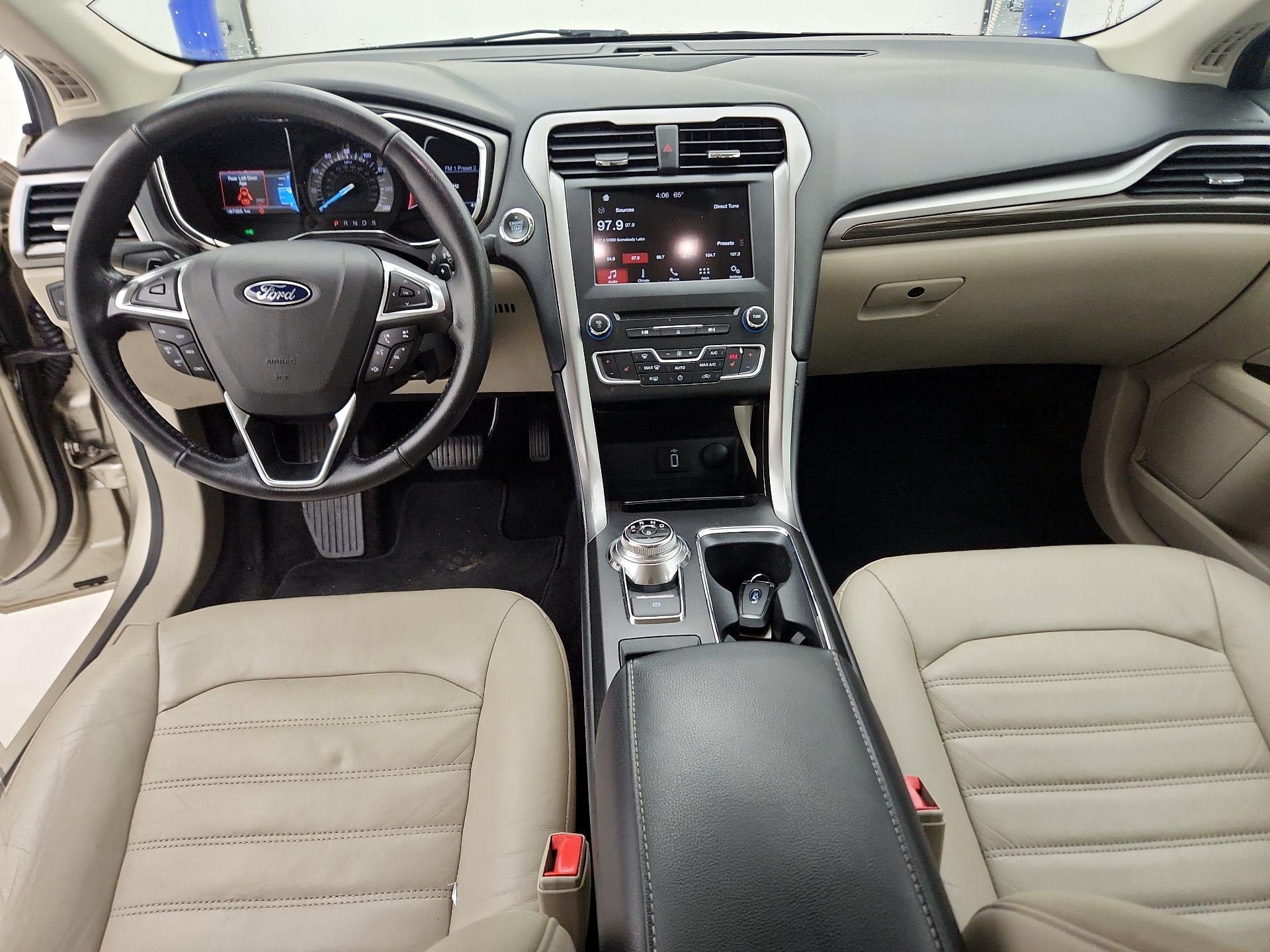 Thumbnail: 2017 Ford Fusion - 9