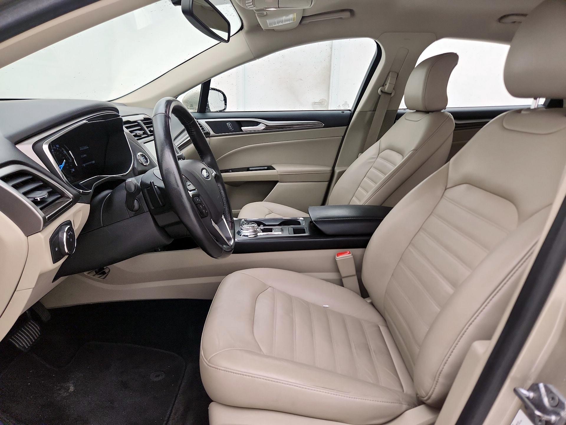 Thumbnail: 2017 Ford Fusion - 11