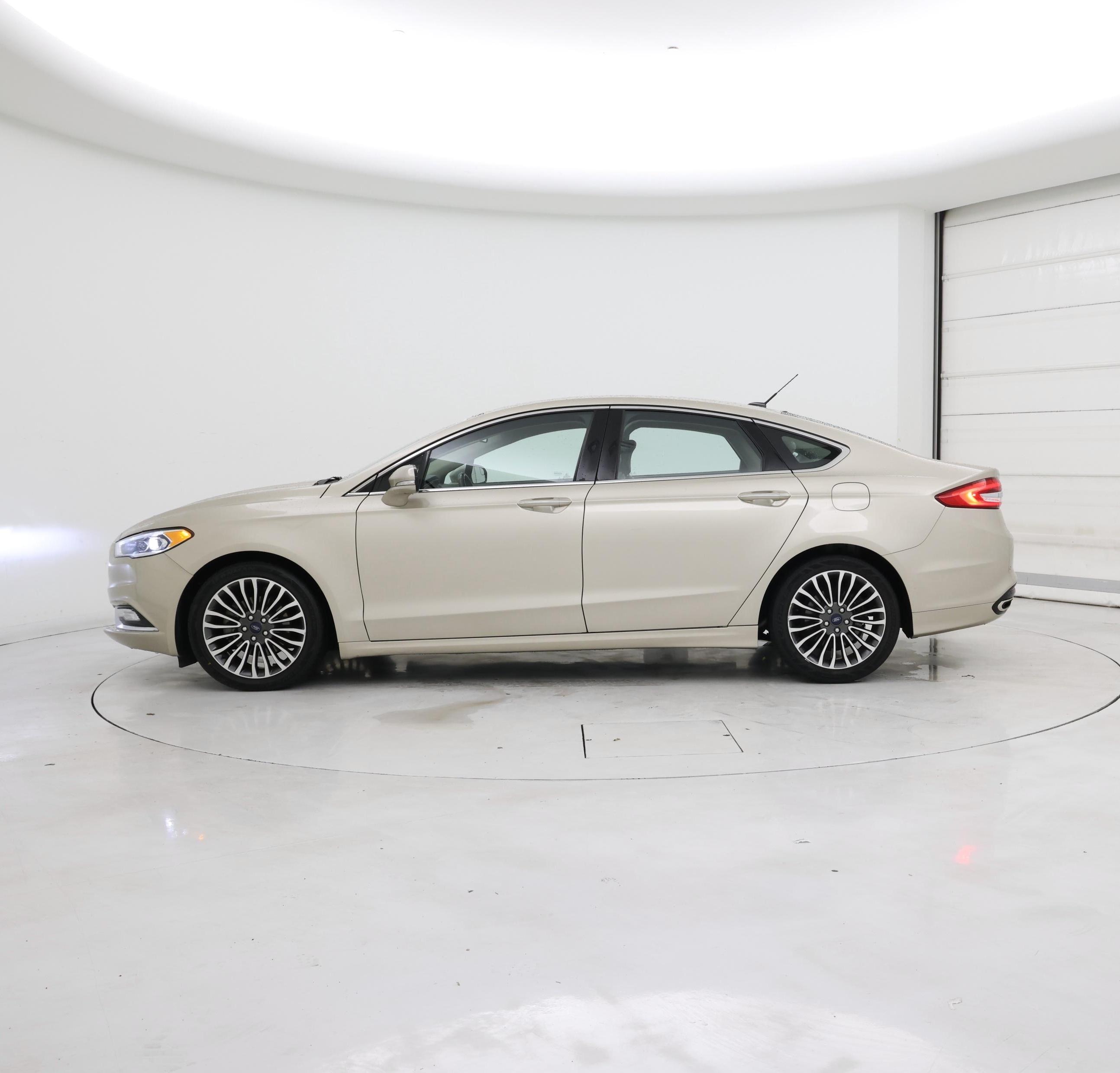 Thumbnail: 2017 Ford Fusion - 3