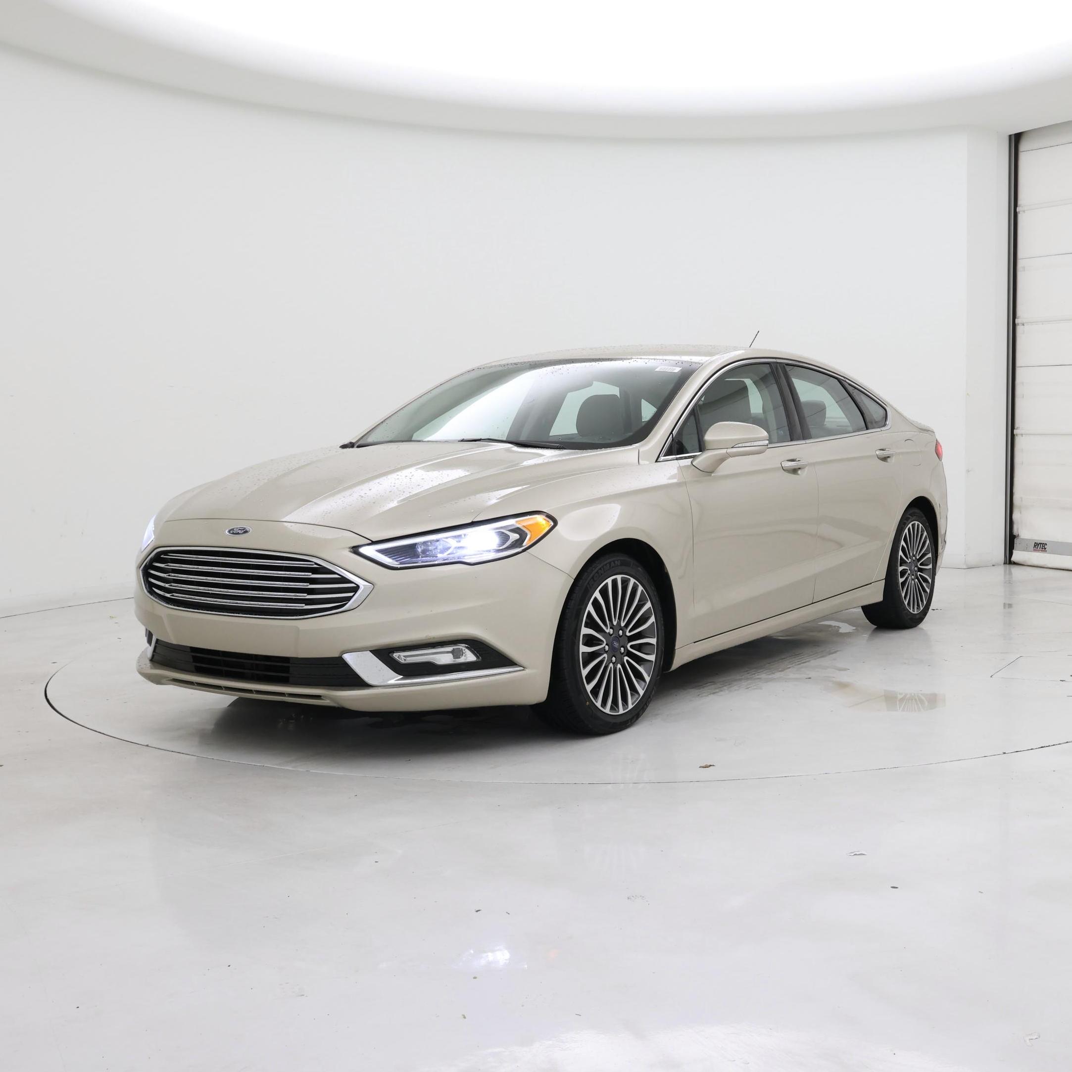 Thumbnail: 2017 Ford Fusion - 4