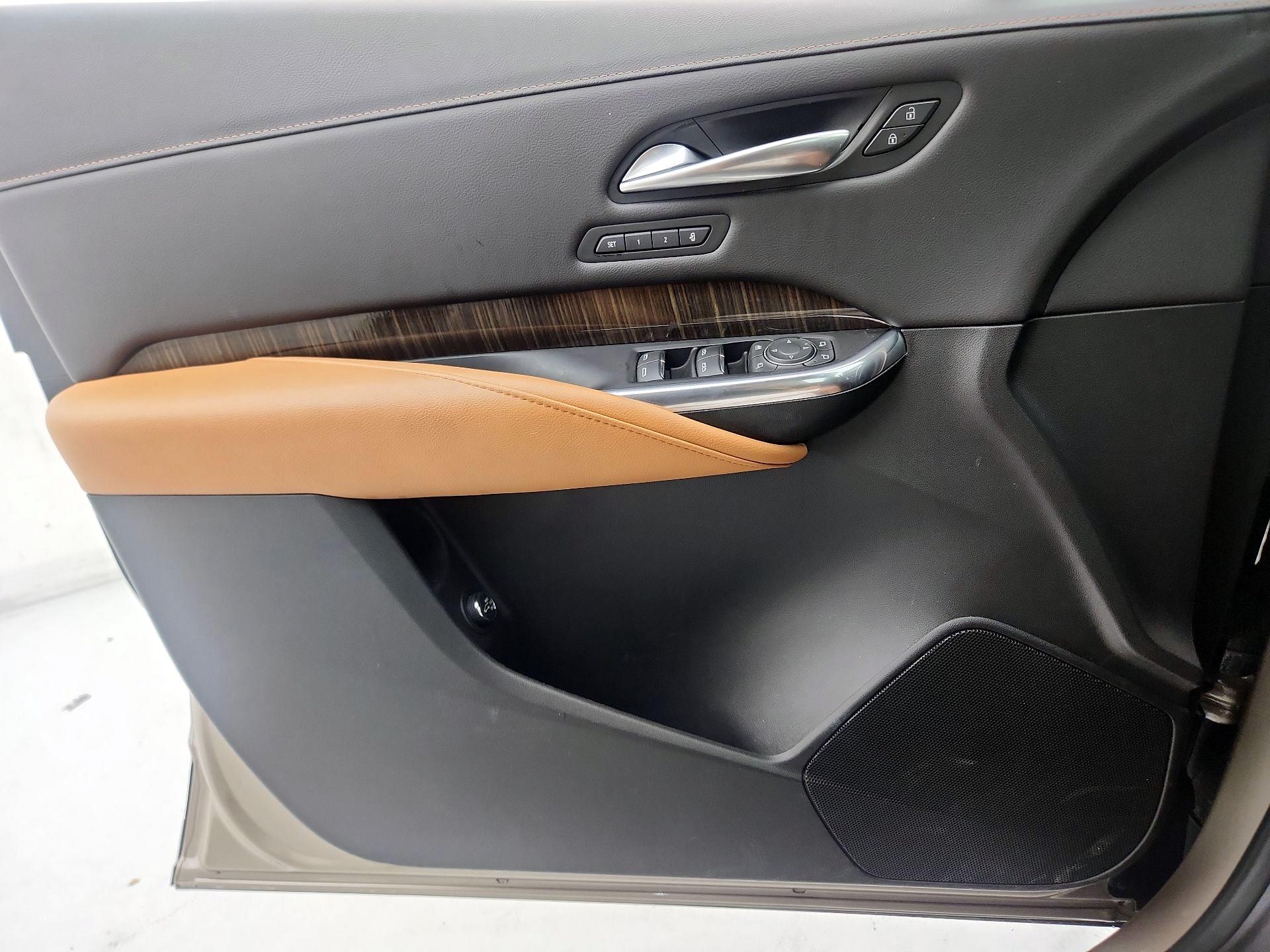 Thumbnail: 2022 Cadillac XT4 - 12