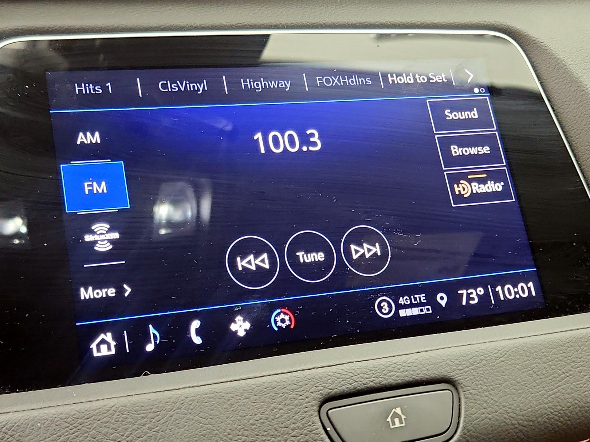 Thumbnail: 2022 Cadillac XT4 - 15