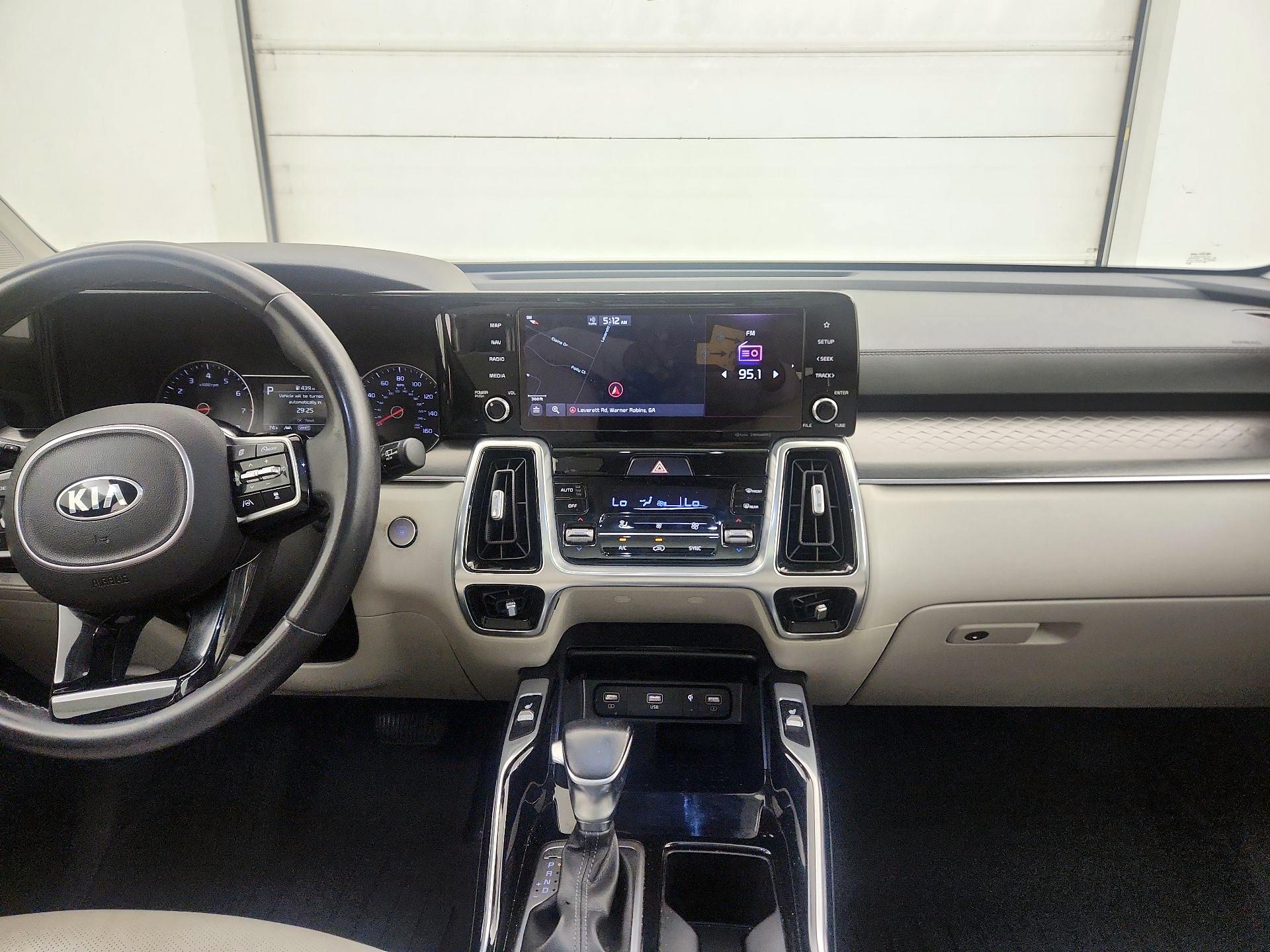 Thumbnail: 2021 Kia Sorento - 9
