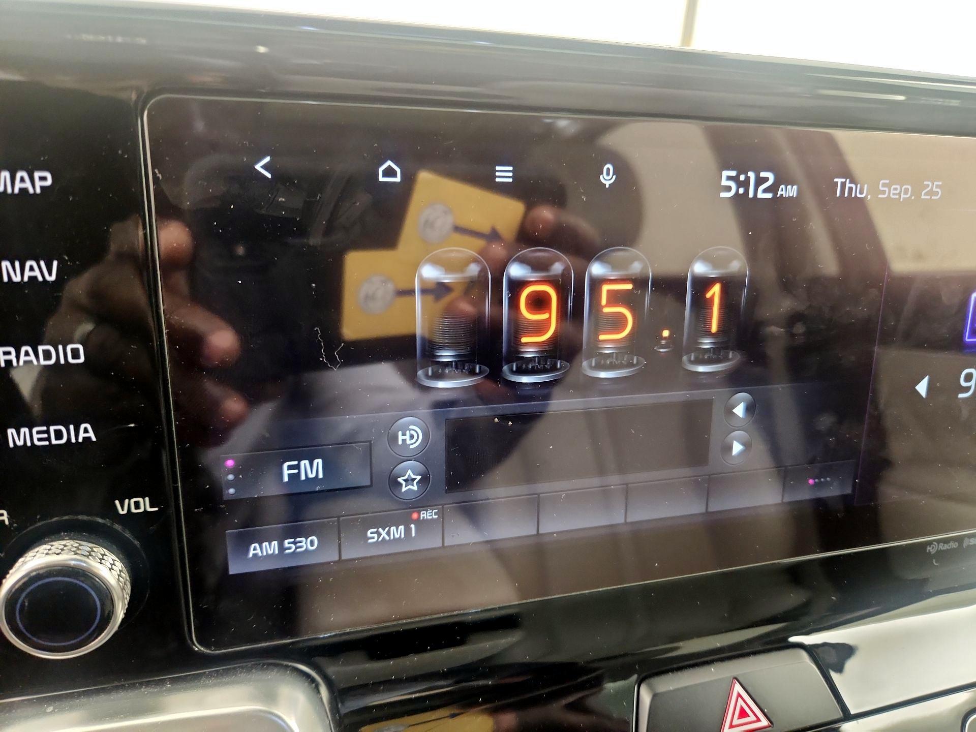 Thumbnail: 2021 Kia Sorento - 16