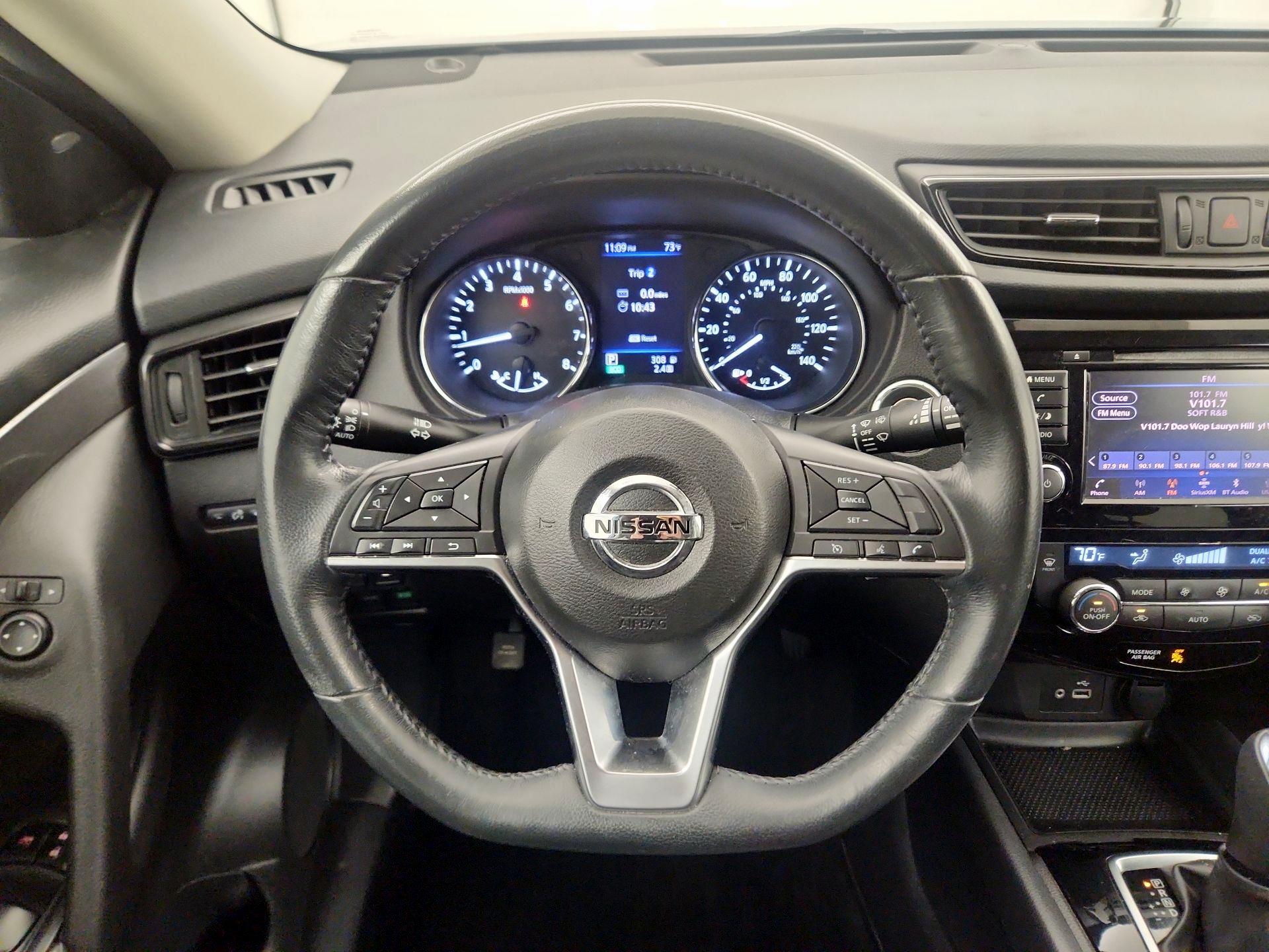 Thumbnail: 2018 Nissan Rogue - 10