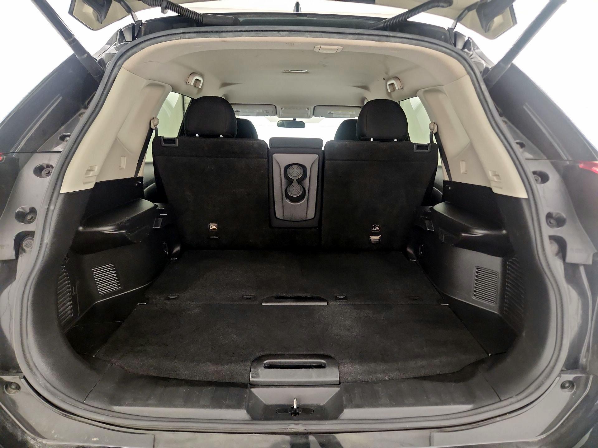 Thumbnail: 2018 Nissan Rogue - 20