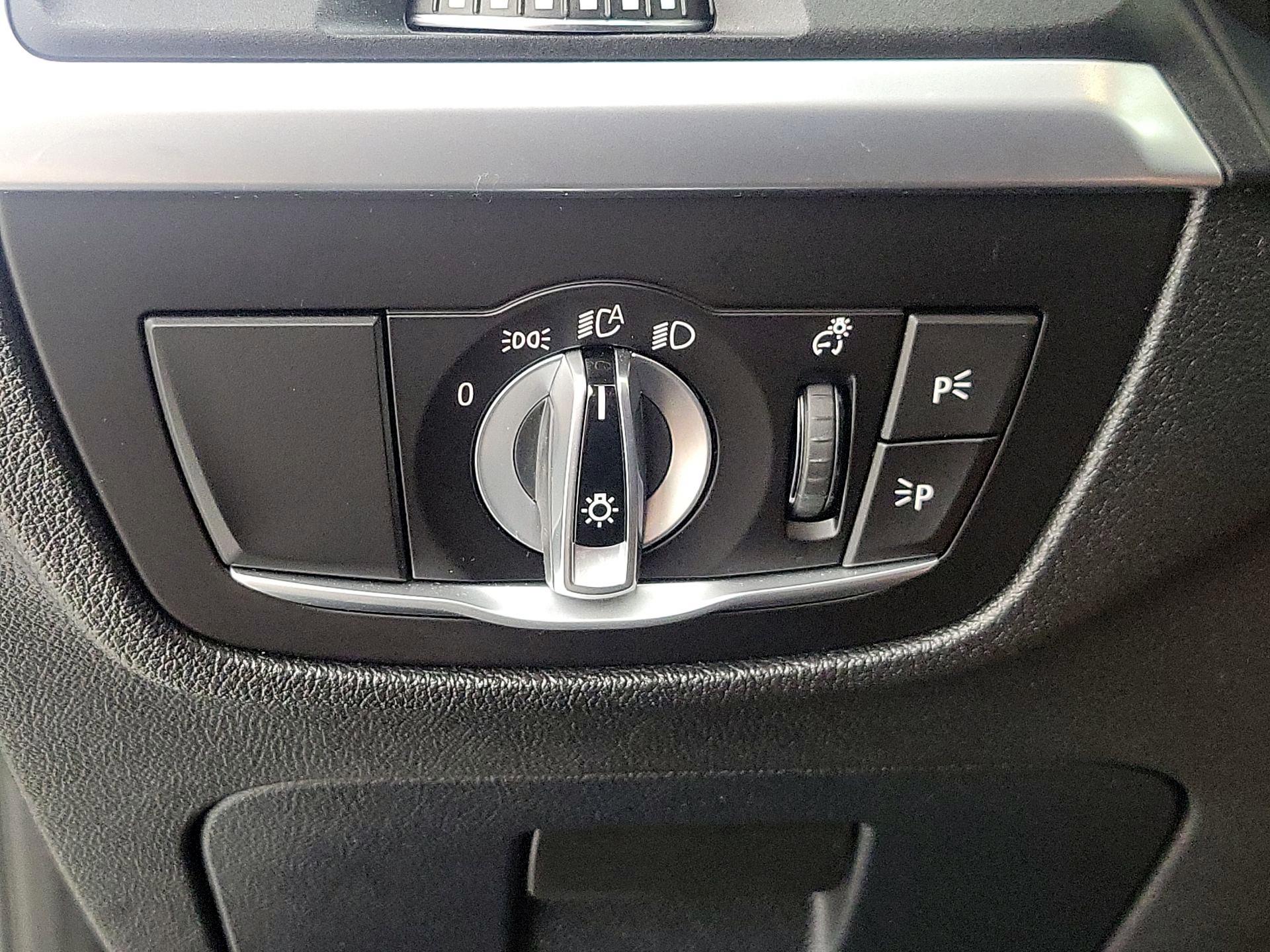 Thumbnail: 2022 BMW X4 - 13