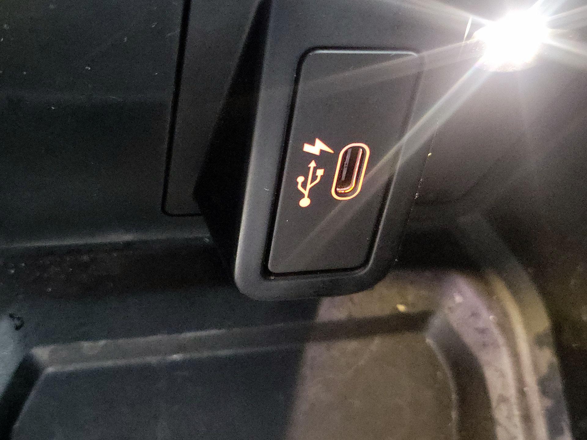 Thumbnail: 2022 BMW X4 - 19