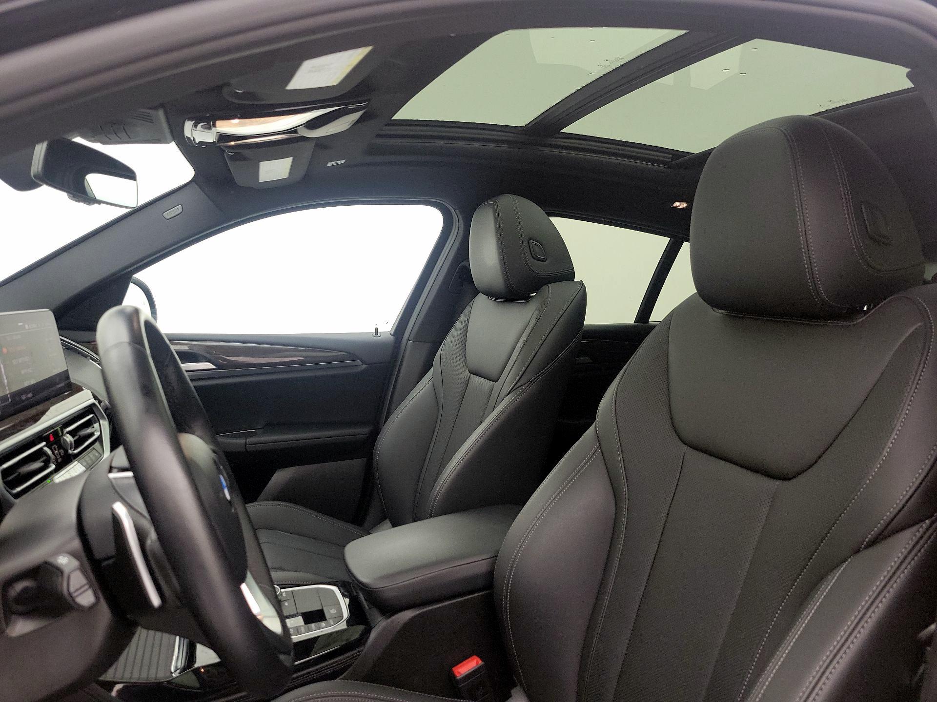 Thumbnail: 2022 BMW X4 - 20