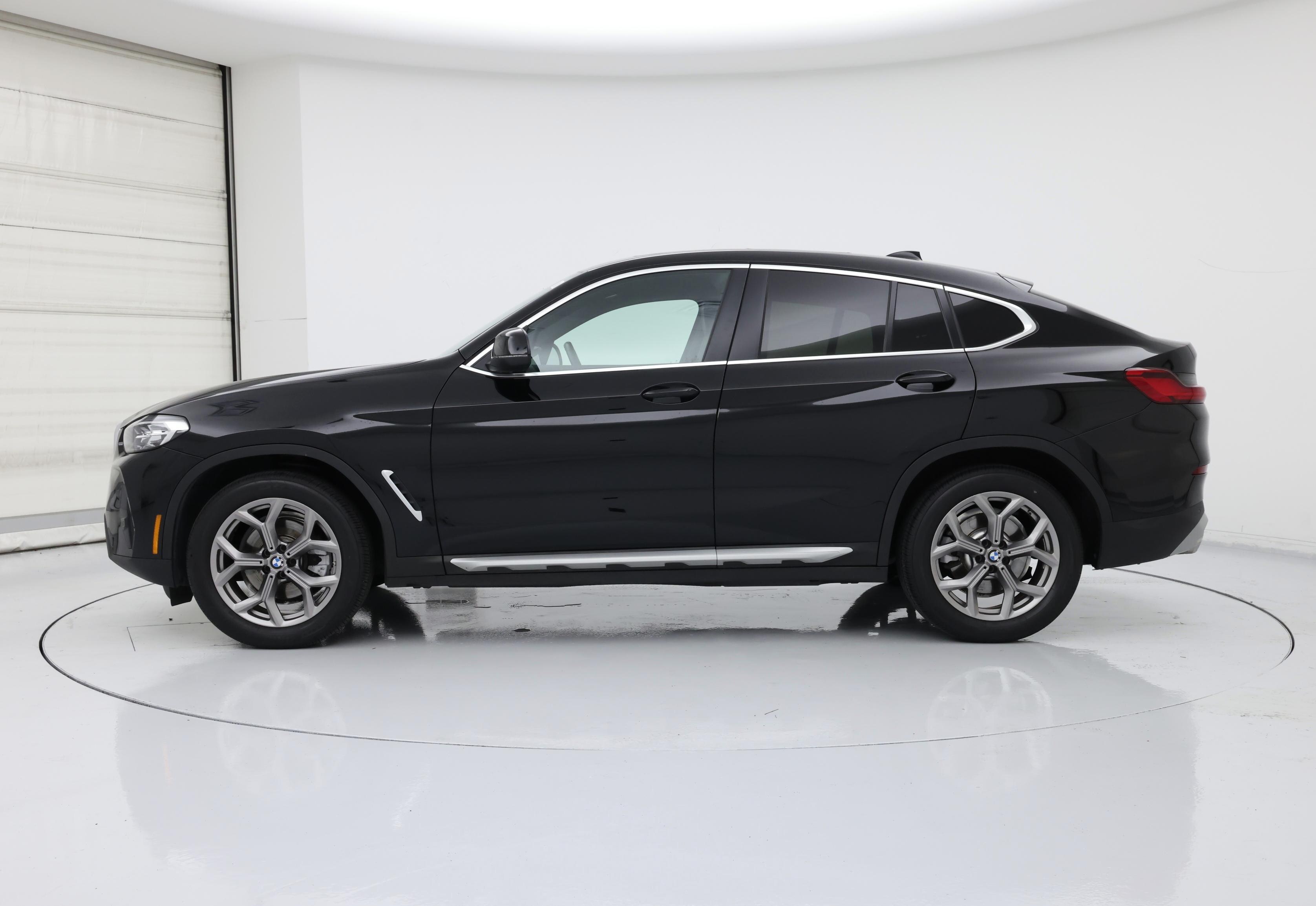 Thumbnail: 2022 BMW X4 - 3