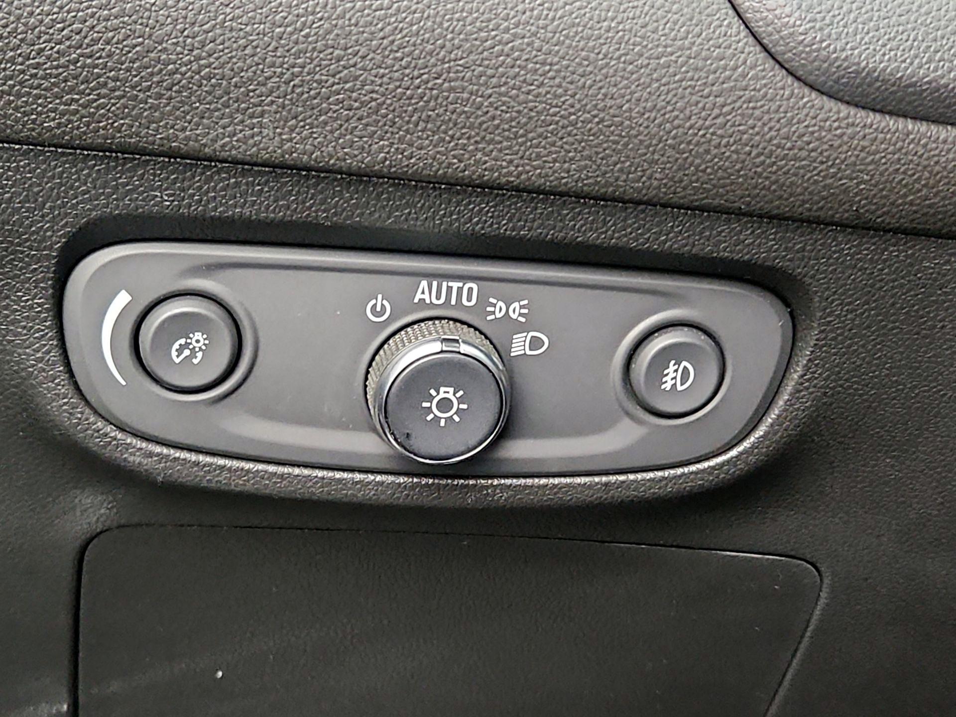 Thumbnail: 2021 Buick Encore GX - 13