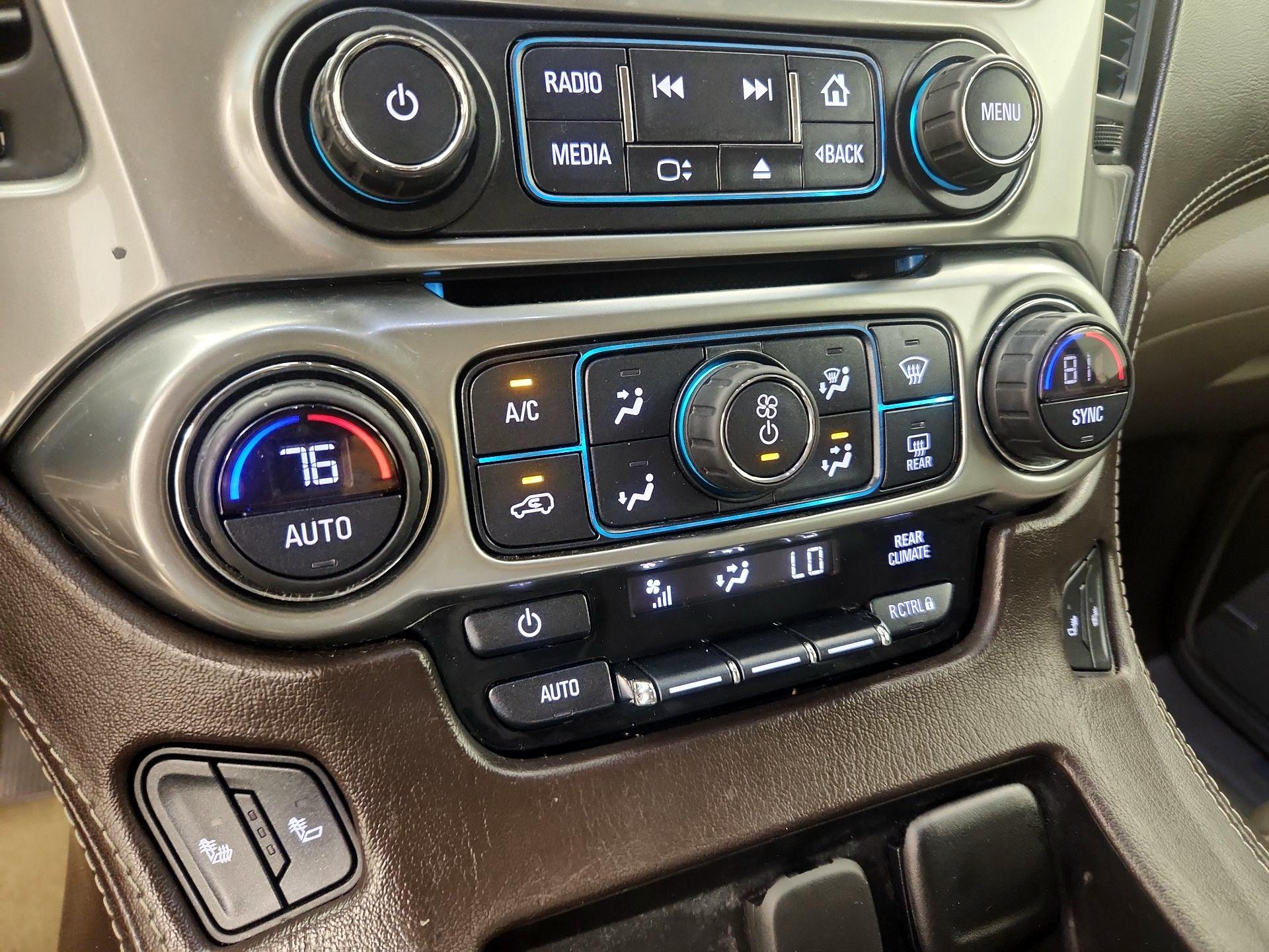 Thumbnail: 2018 Chevrolet Suburban - 17