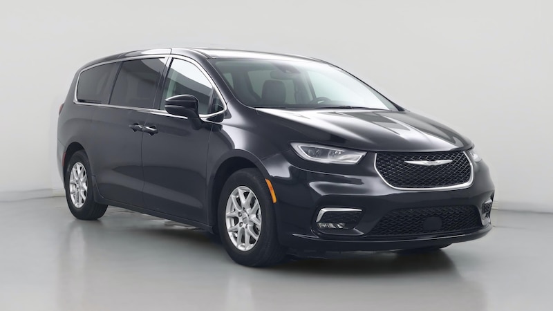 2023 Chrysler Pacifica Touring L Hero Image