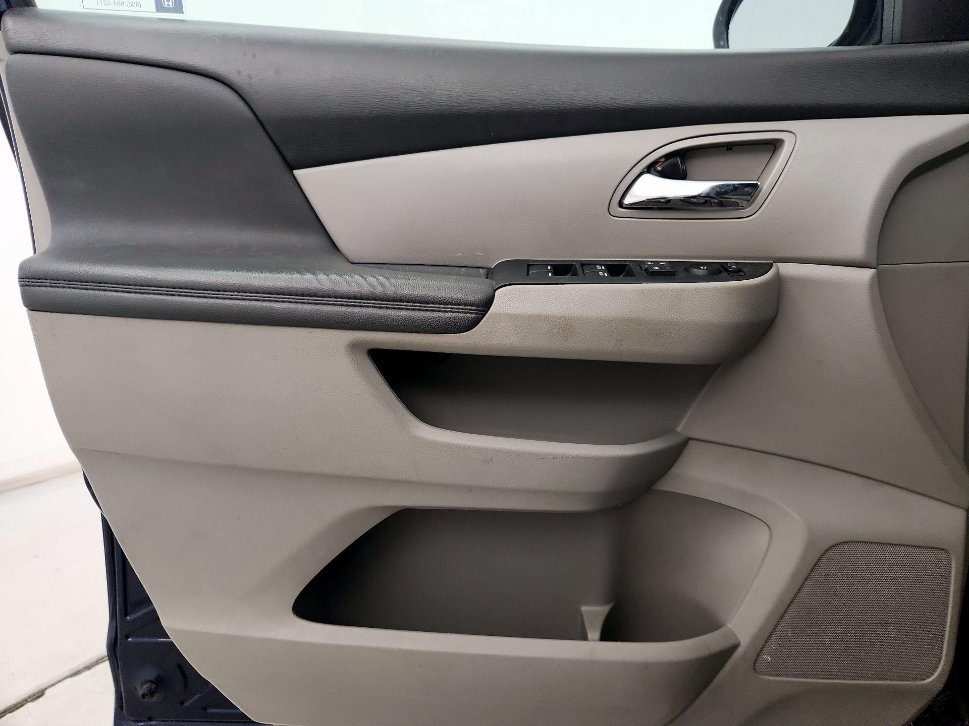 Thumbnail: 2017 Honda Odyssey - 10