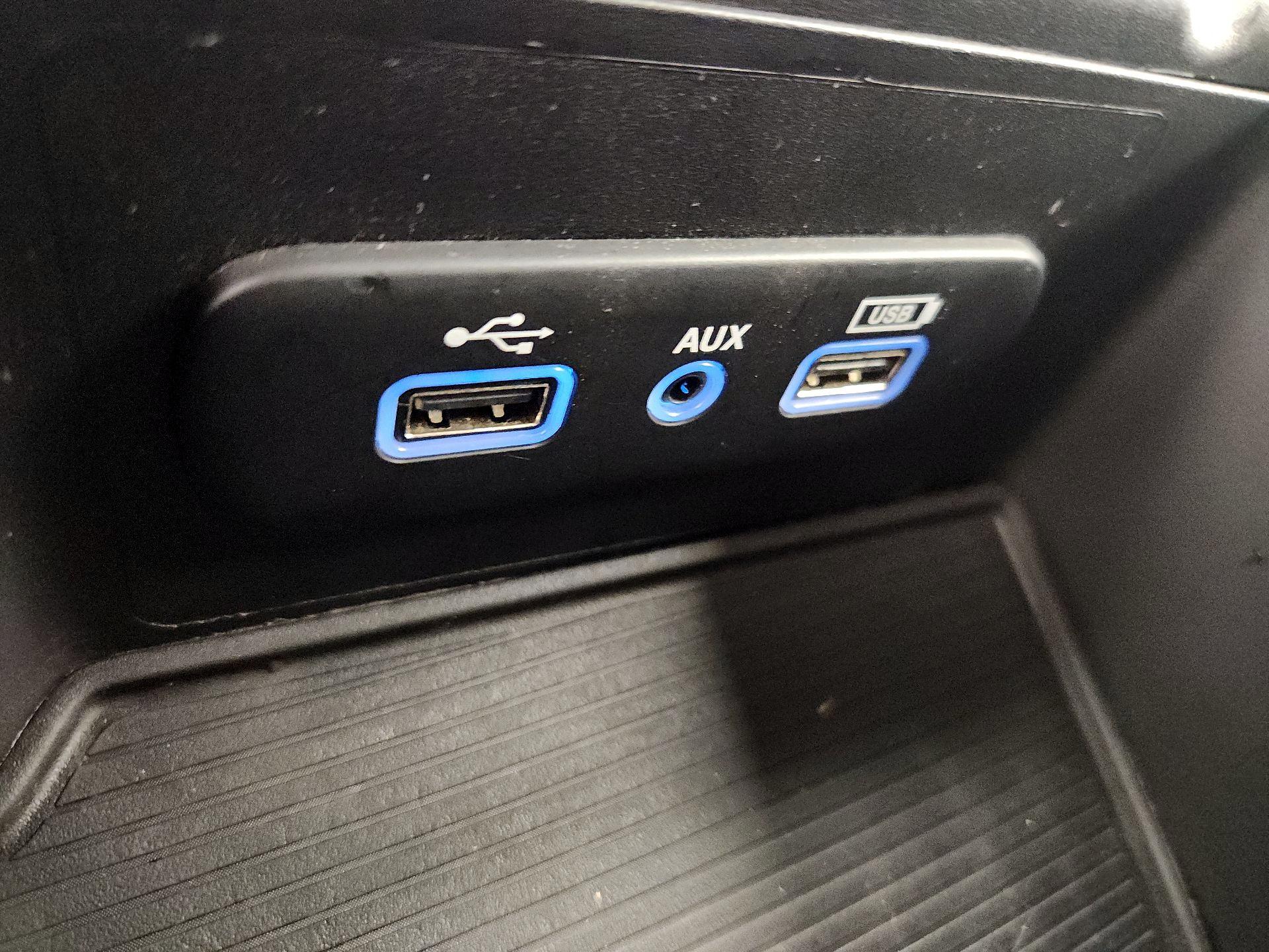 Thumbnail: 2020 RAM 1500 Classic - 18
