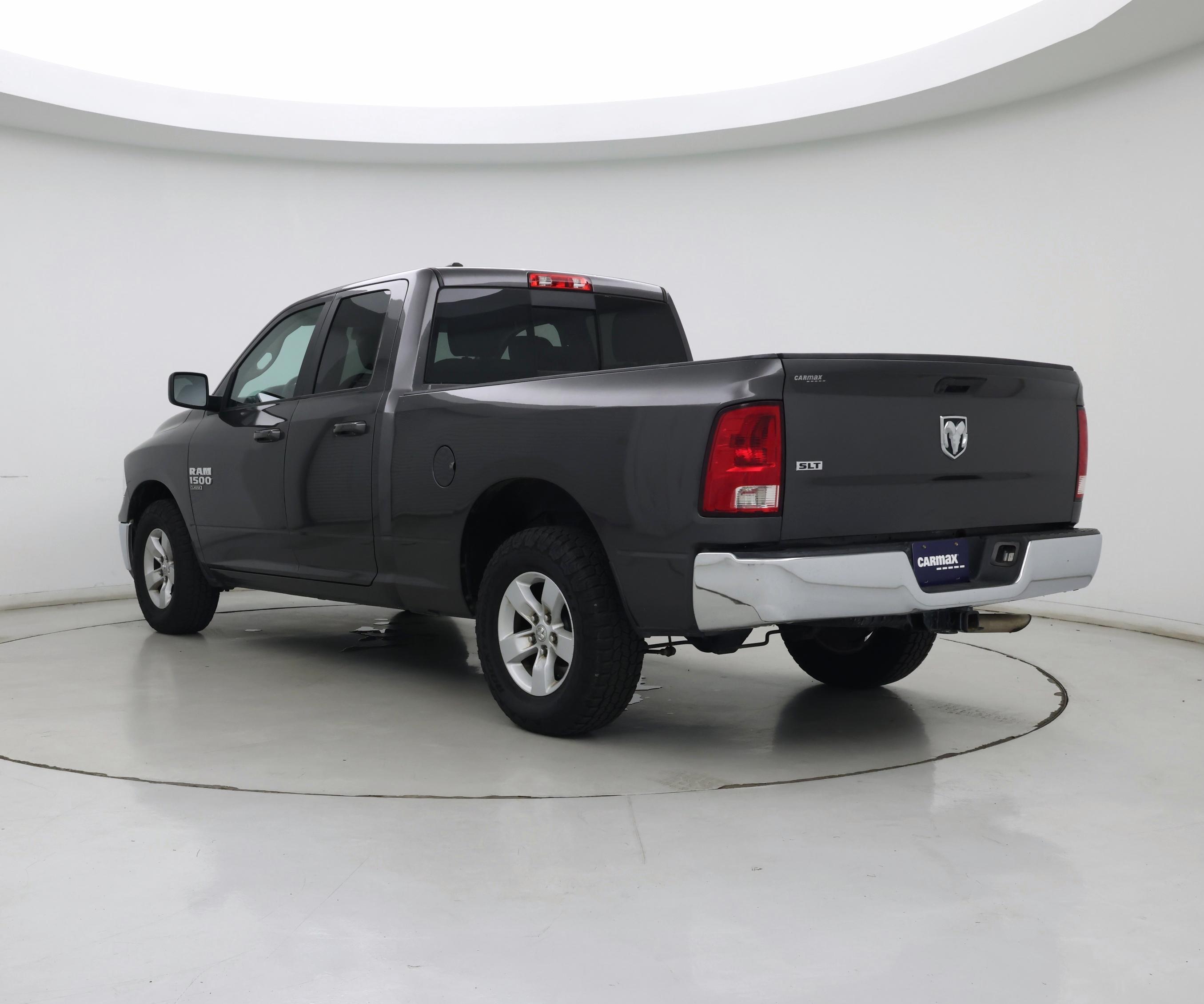 Thumbnail: 2020 RAM 1500 Classic - 2