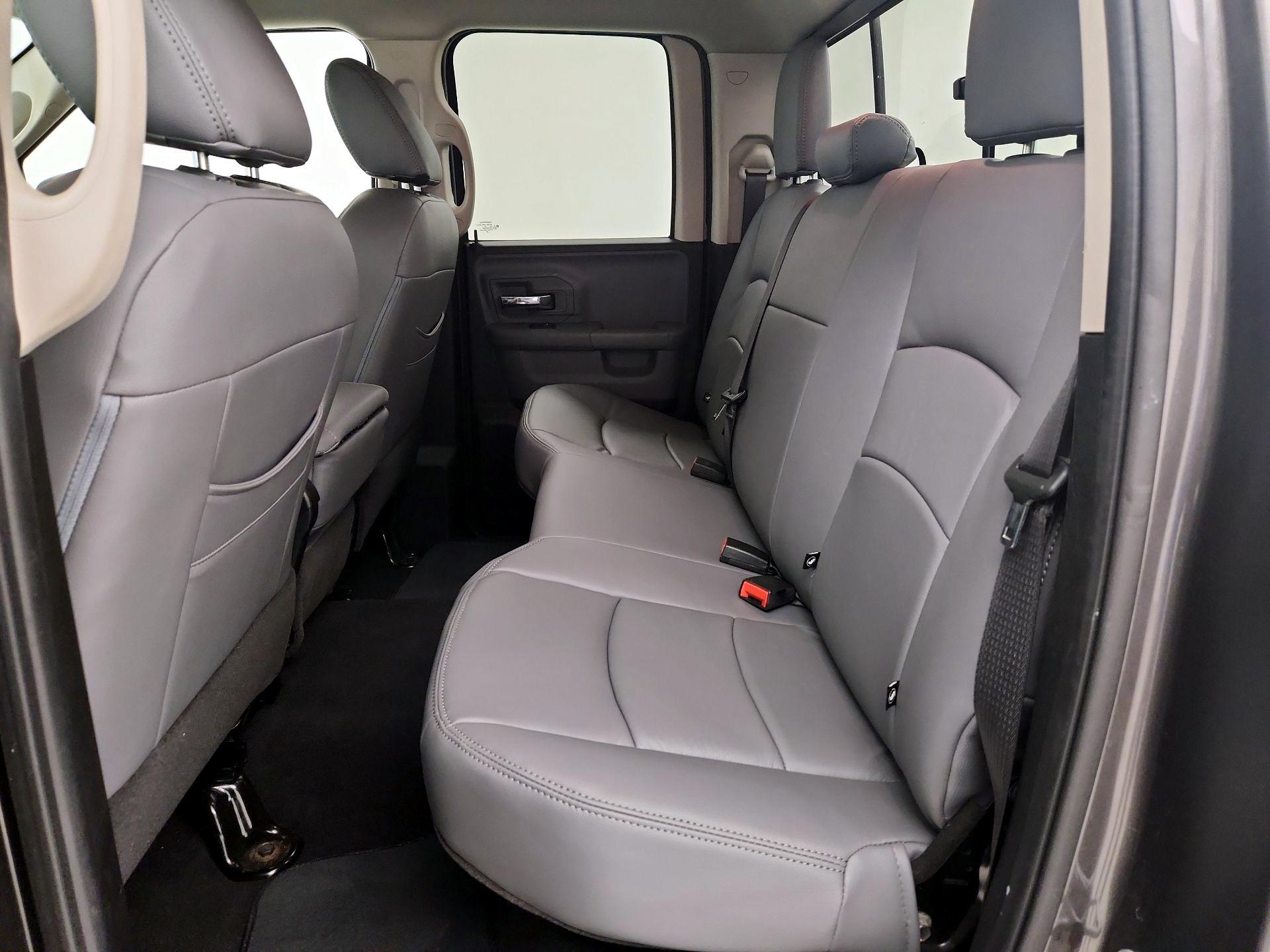 Thumbnail: 2020 RAM 1500 Classic - 19
