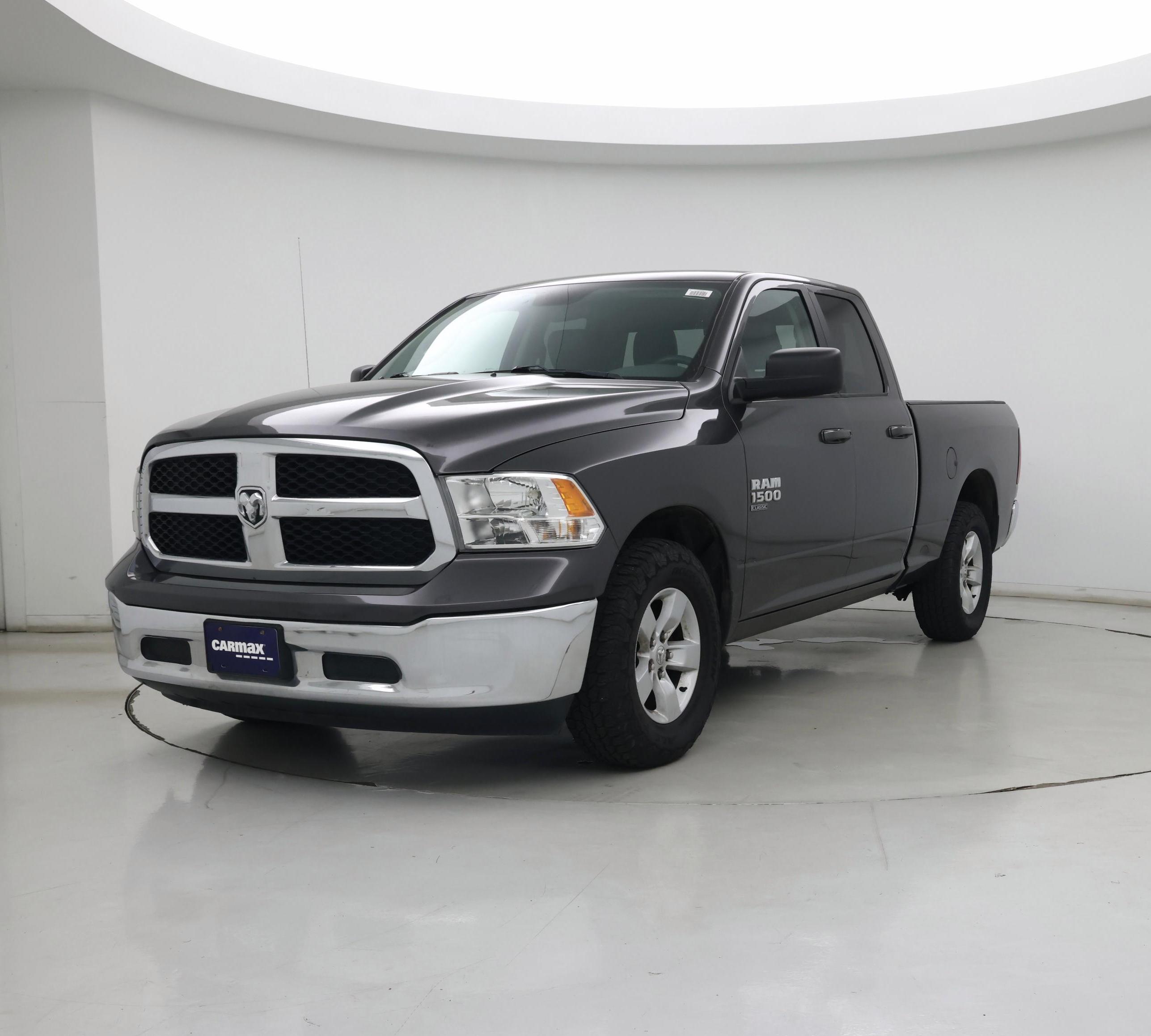 Thumbnail: 2020 RAM 1500 Classic - 4