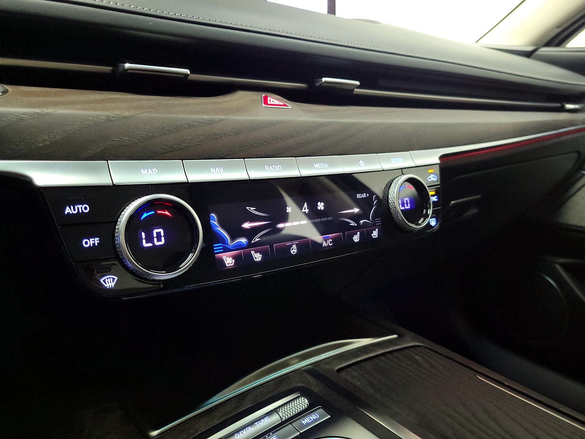 Thumbnail: 2023 Genesis G80 - 17