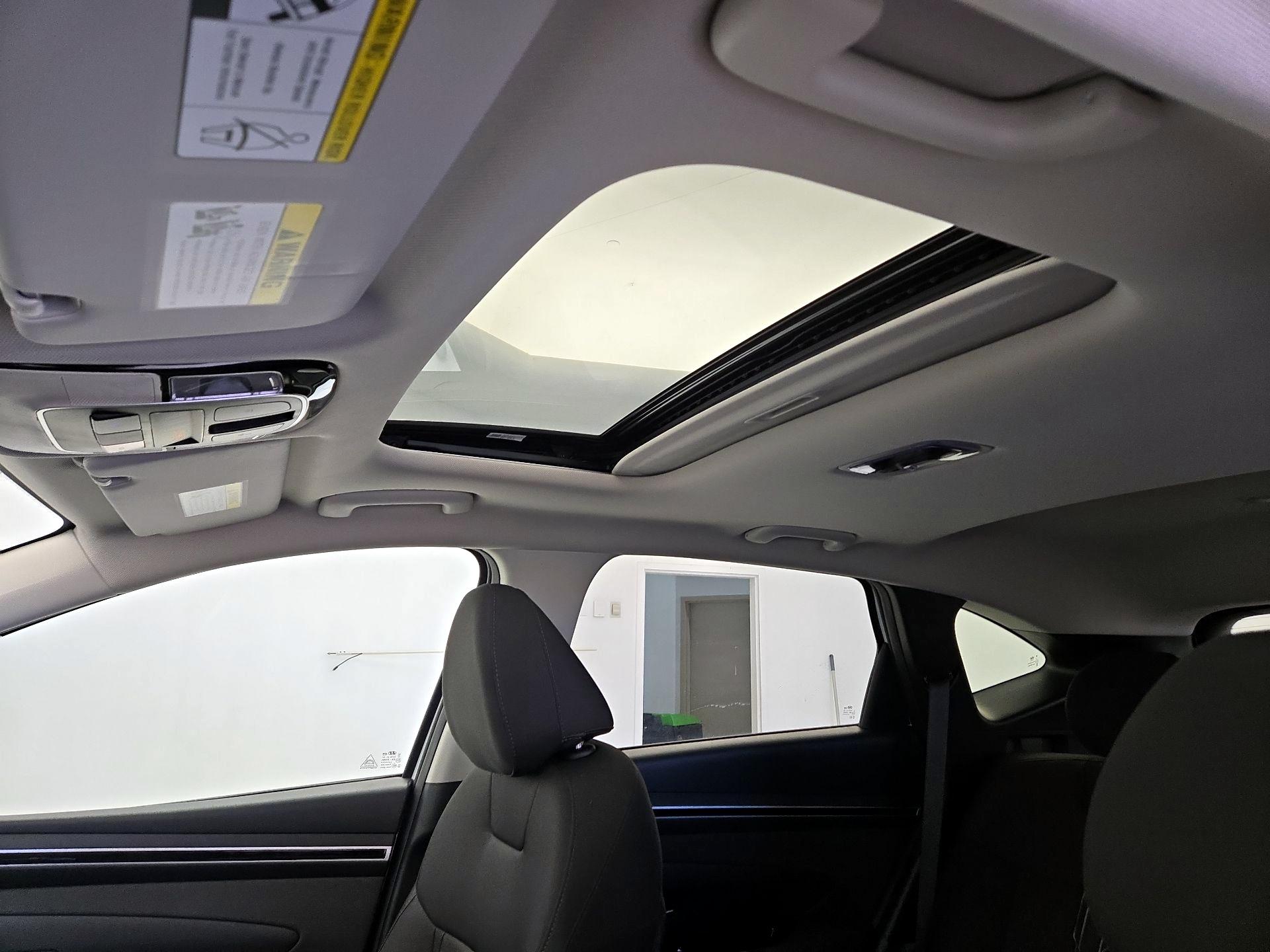 Thumbnail: 2022 Hyundai Tucson - 19