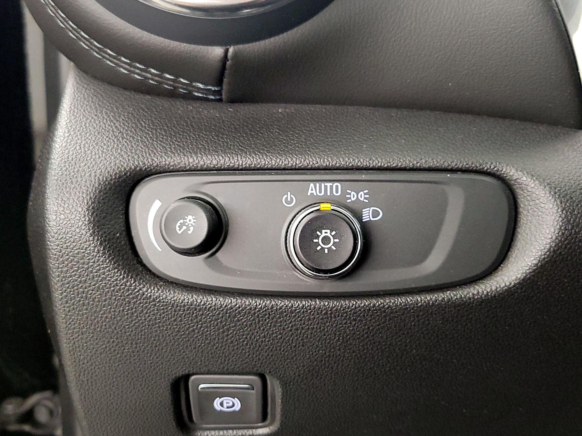 Thumbnail: 2022 Chevrolet Blazer - 13