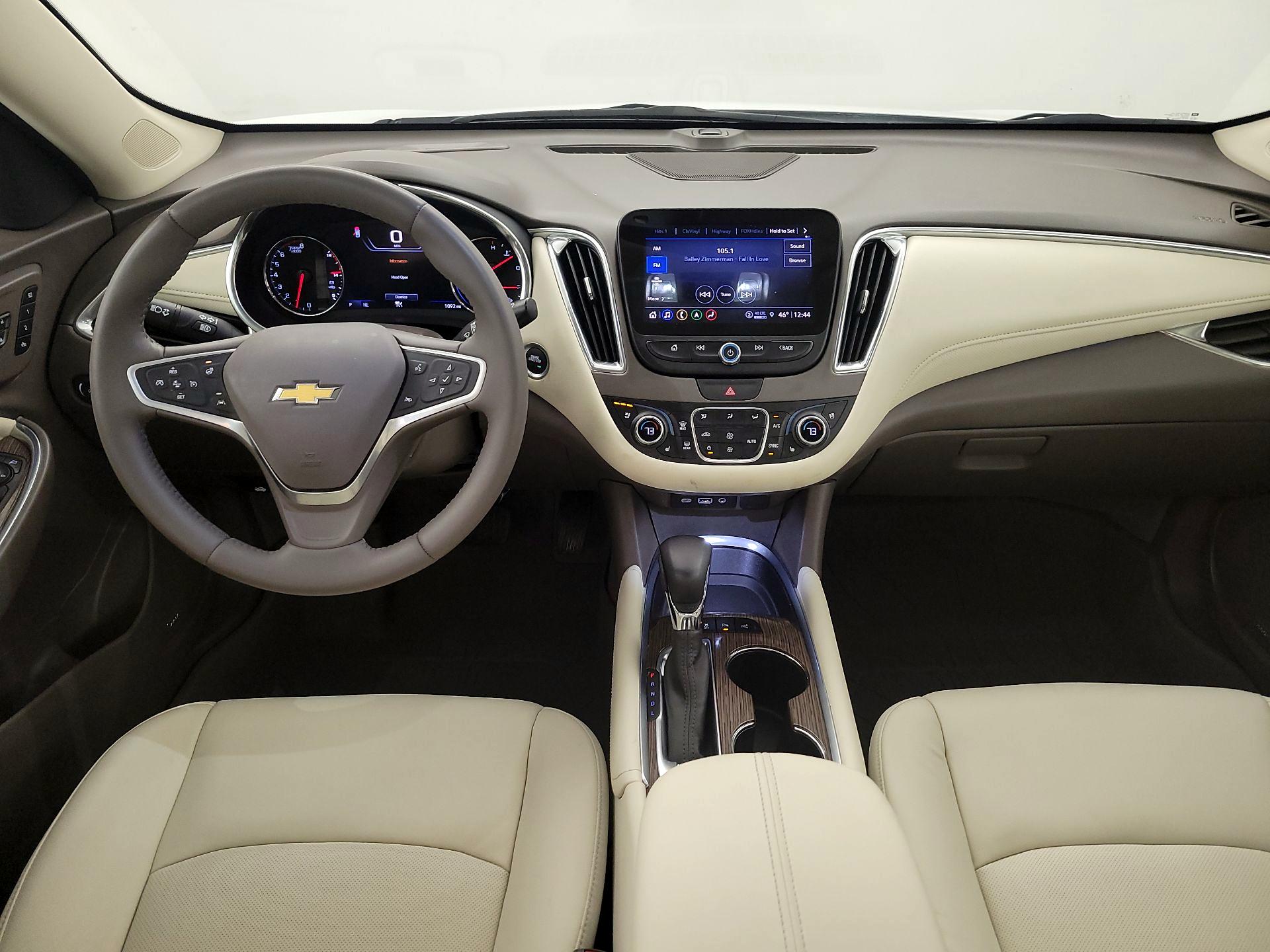 Thumbnail: 2022 Chevrolet Malibu - 9