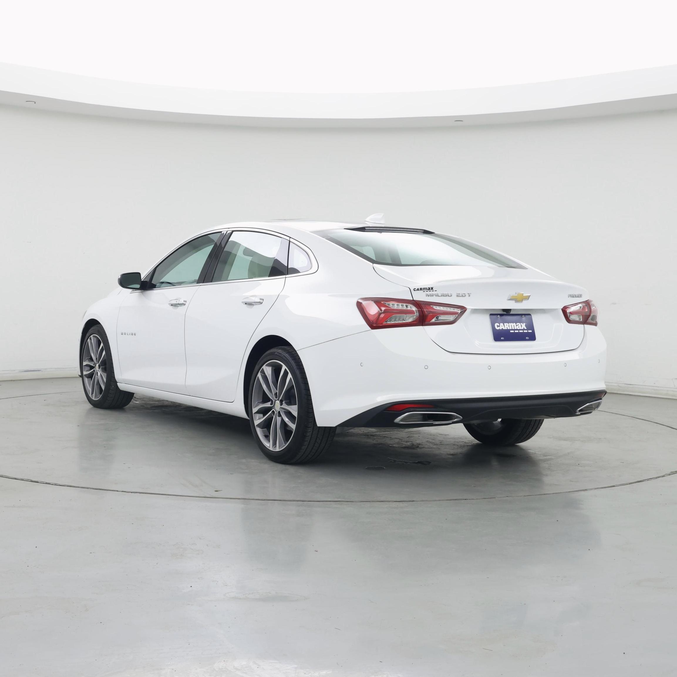 Thumbnail: 2022 Chevrolet Malibu - 2