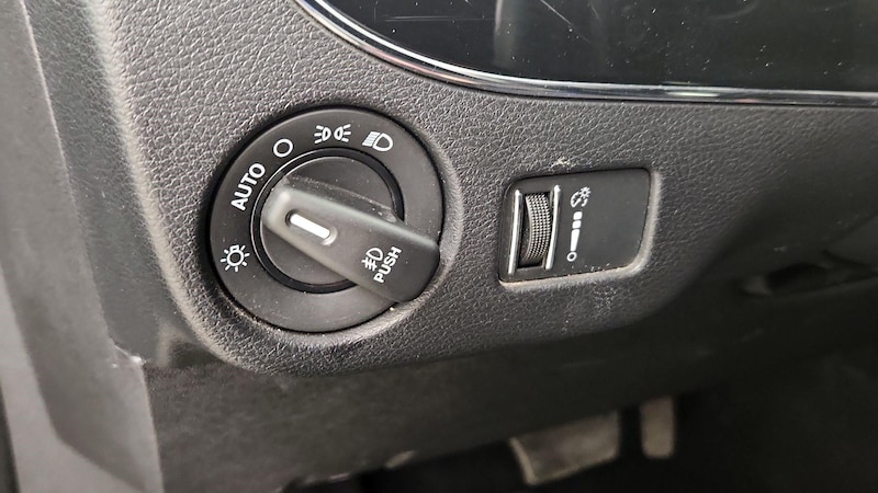 2018 Dodge Grand Caravan SE 13