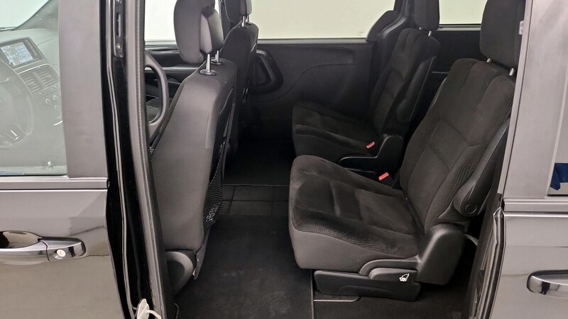 2018 Dodge Grand Caravan SE 19