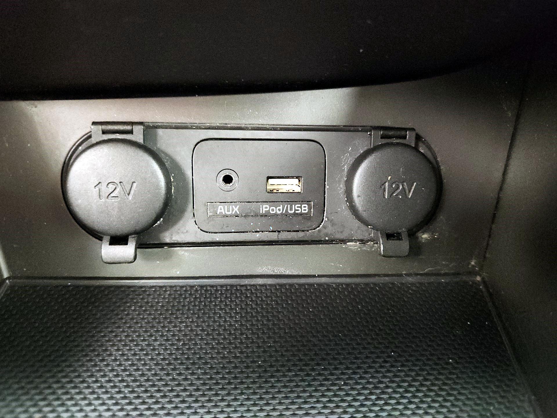 Thumbnail: 2015 Kia Optima - 17