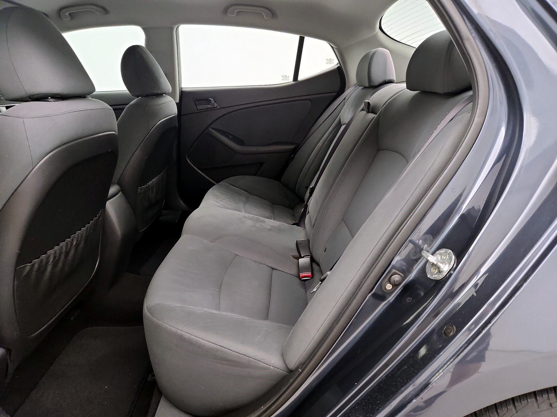 Thumbnail: 2015 Kia Optima - 18