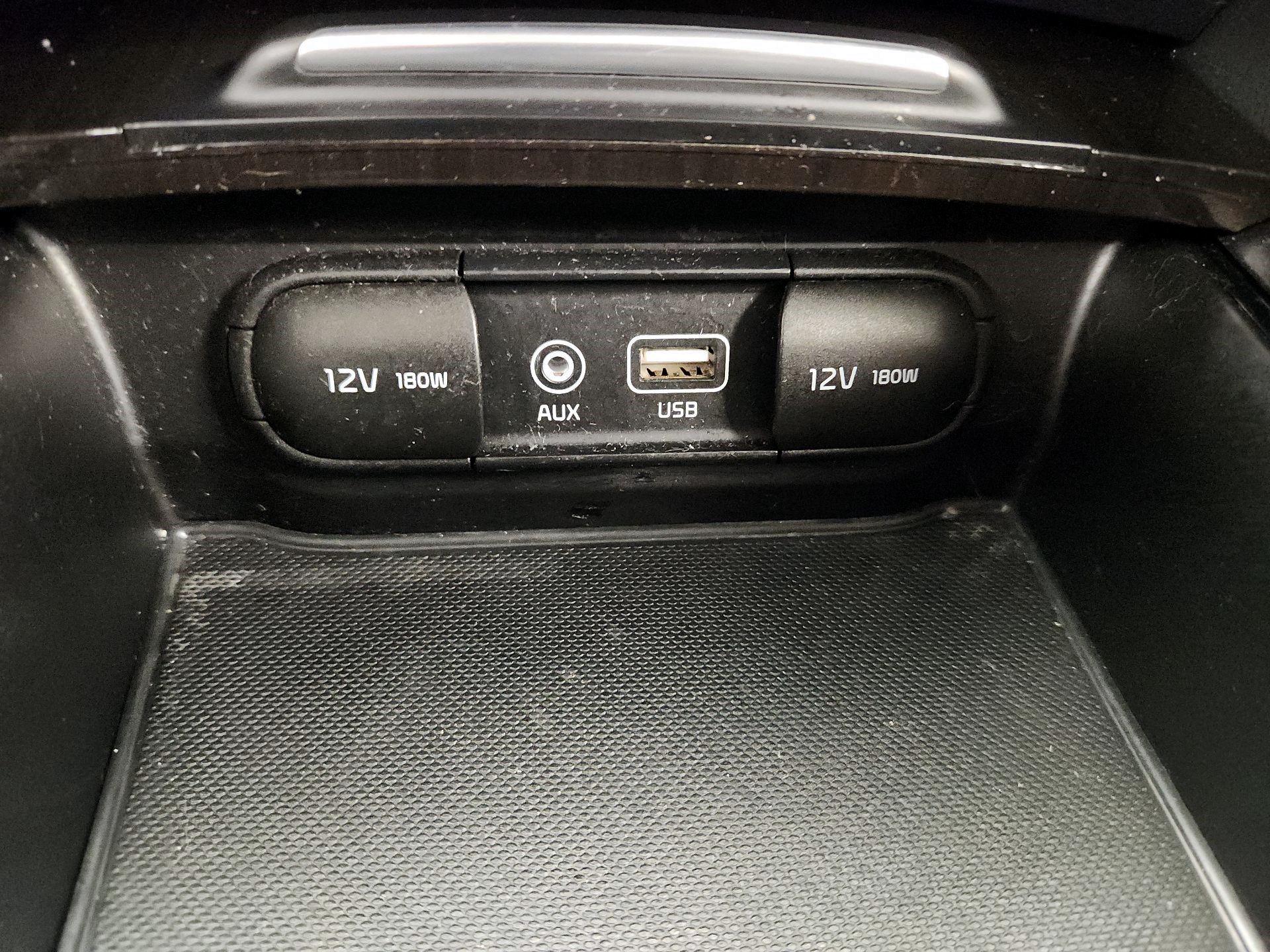 Thumbnail: 2019 Kia Optima - 19