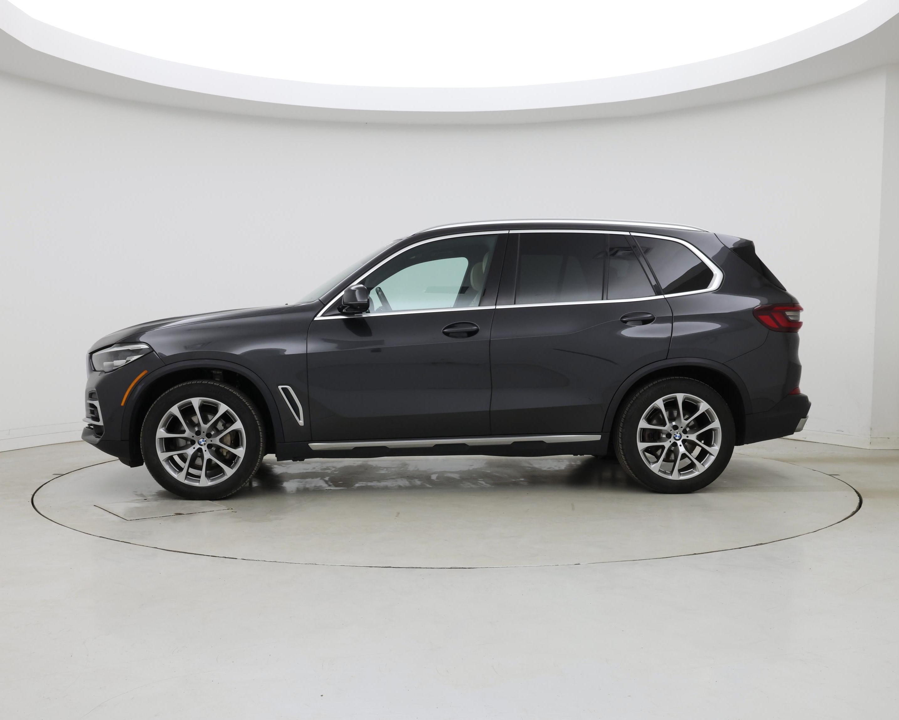 Thumbnail: 2022 BMW X5 - 3