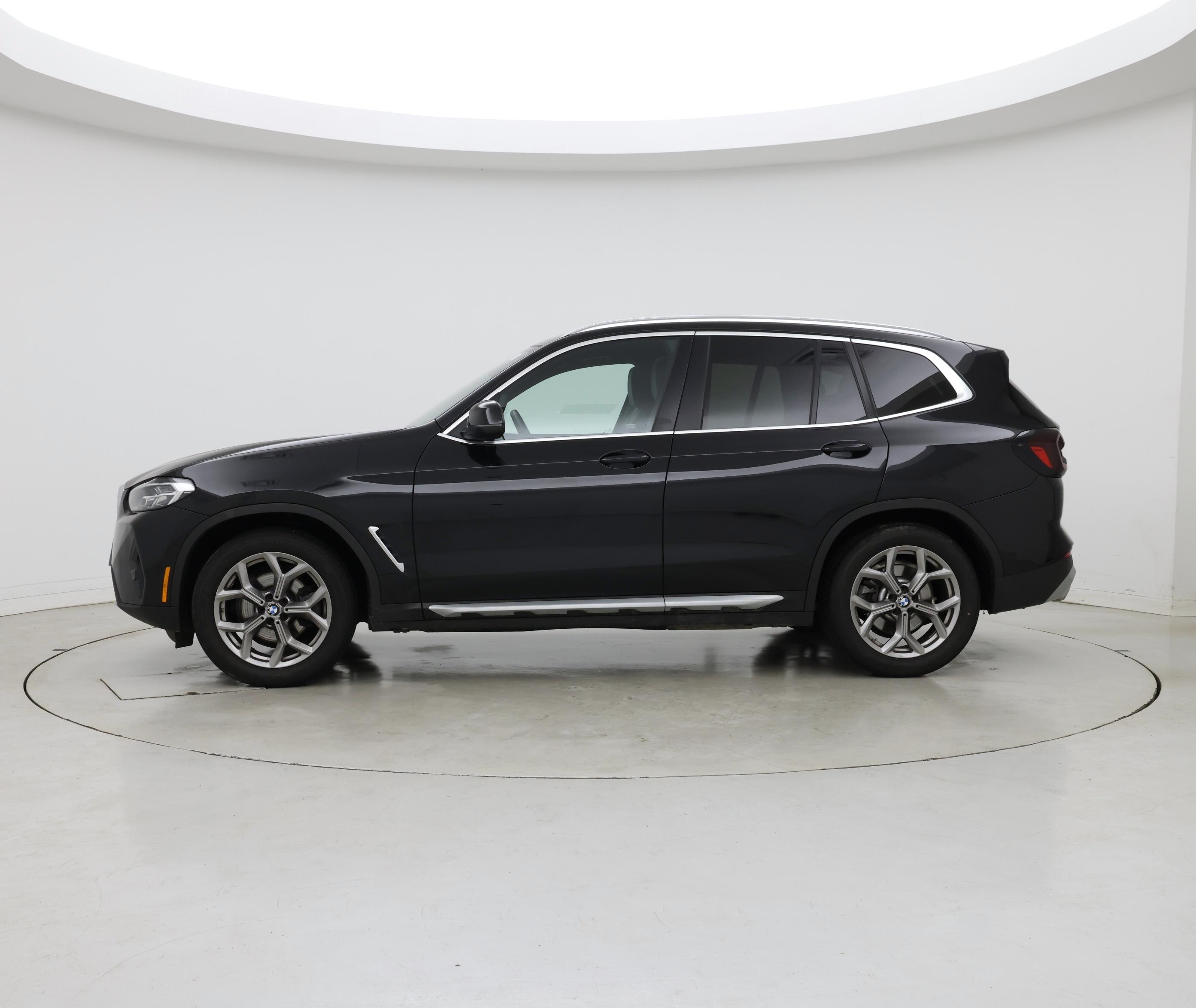 Thumbnail: 2022 BMW X3 - 3
