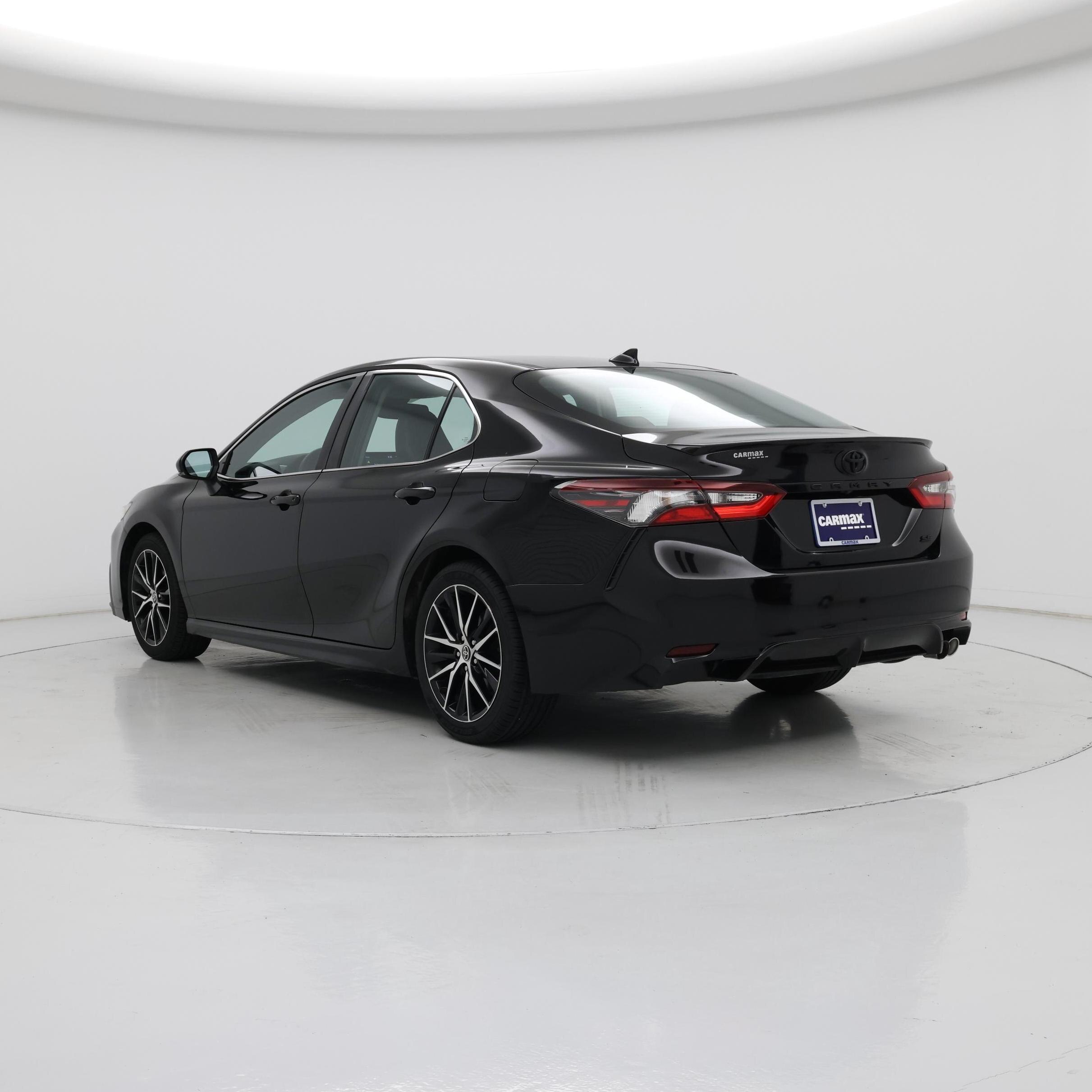 Thumbnail: 2022 Toyota Camry - 2