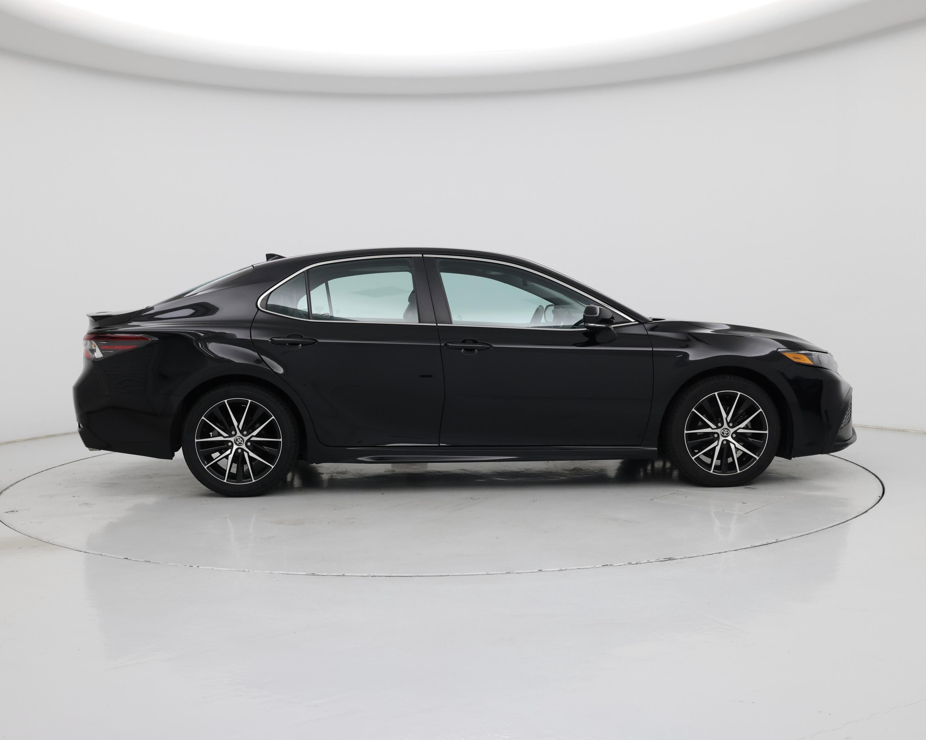 Thumbnail: 2022 Toyota Camry - 7
