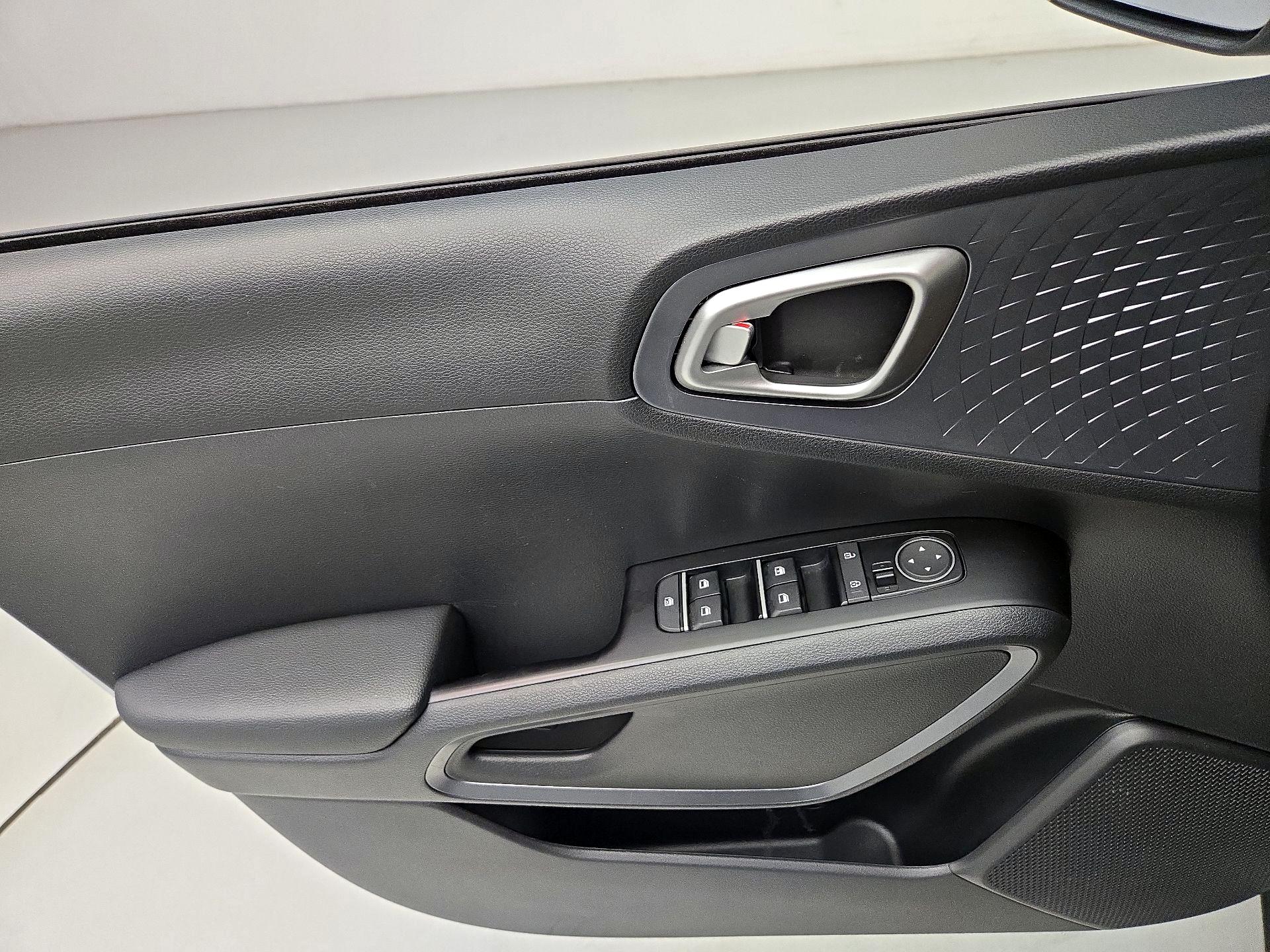 Thumbnail: 2021 Kia Soul - 12