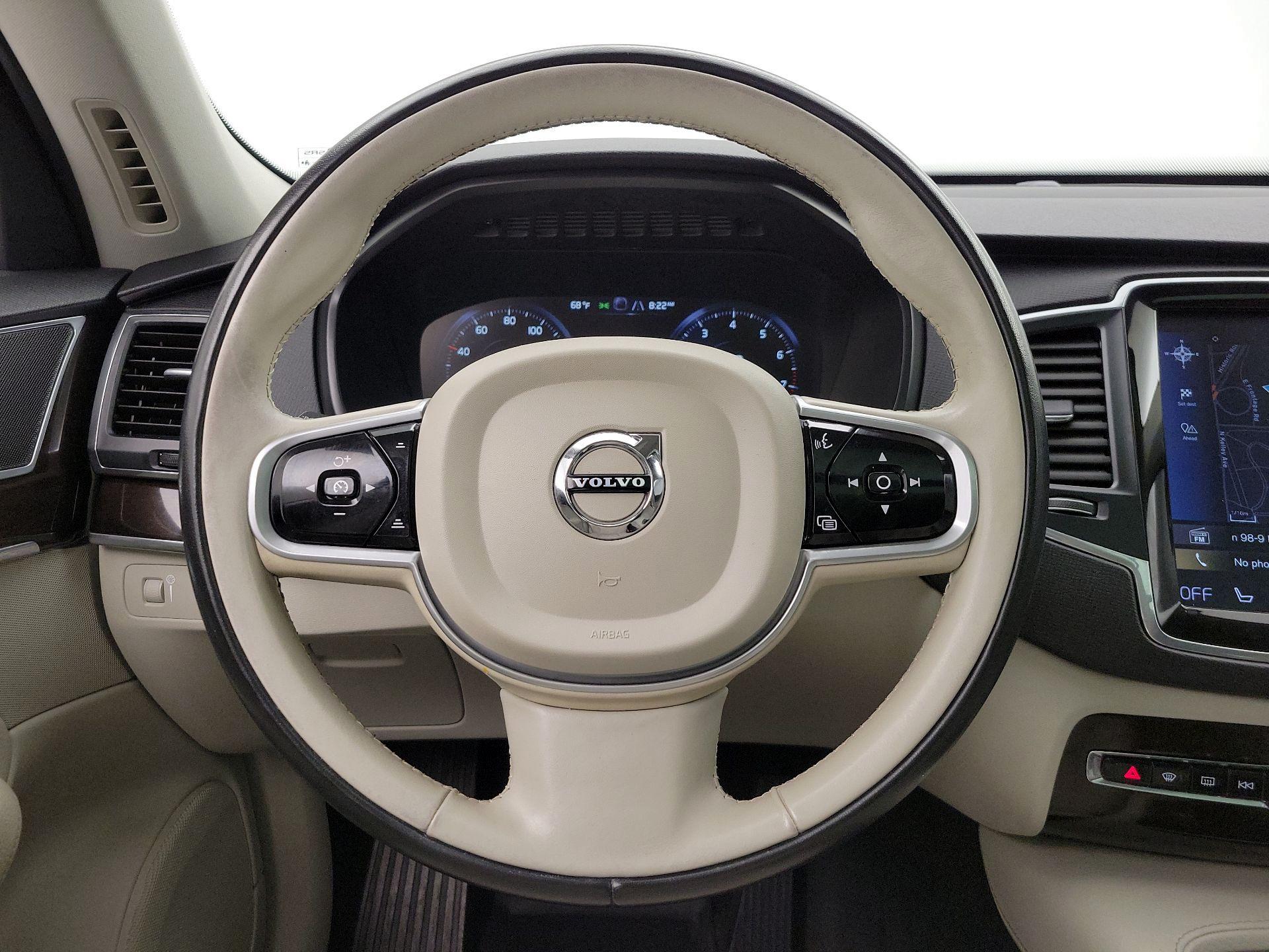 Thumbnail: 2019 Volvo XC90 - 10