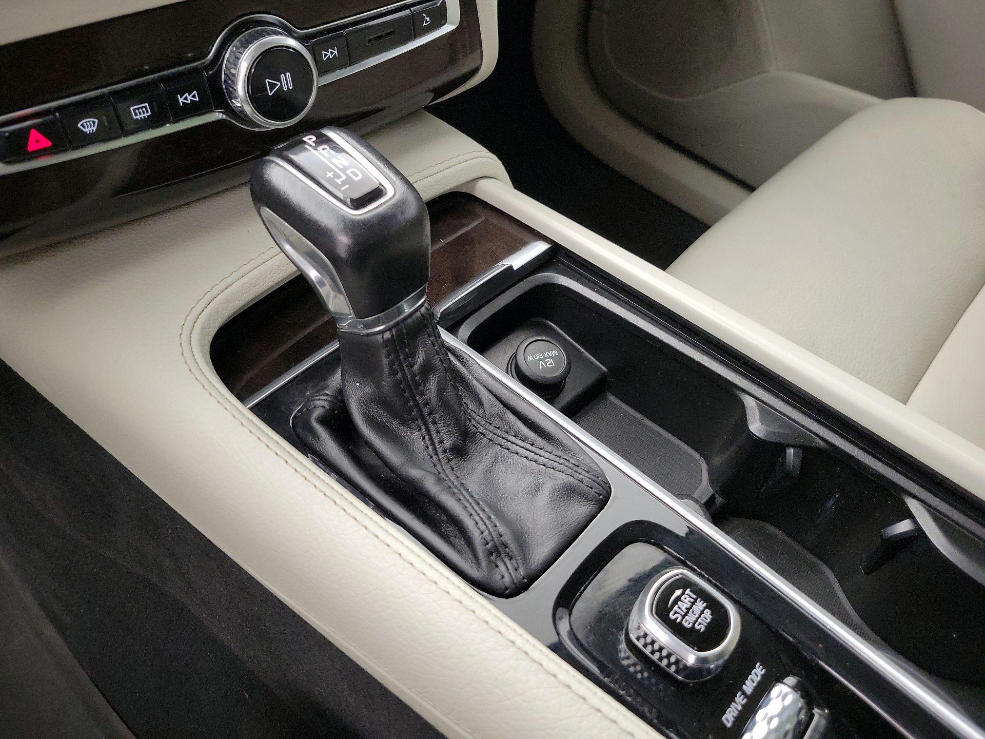 Thumbnail: 2019 Volvo XC90 - 18