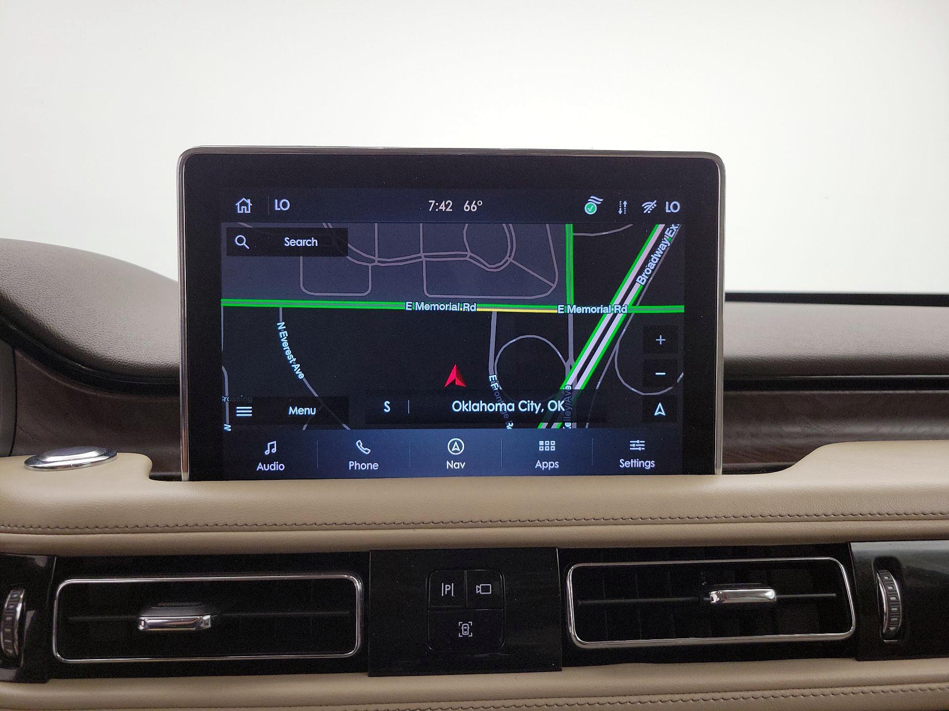 Thumbnail: 2021 Lincoln Aviator - 14