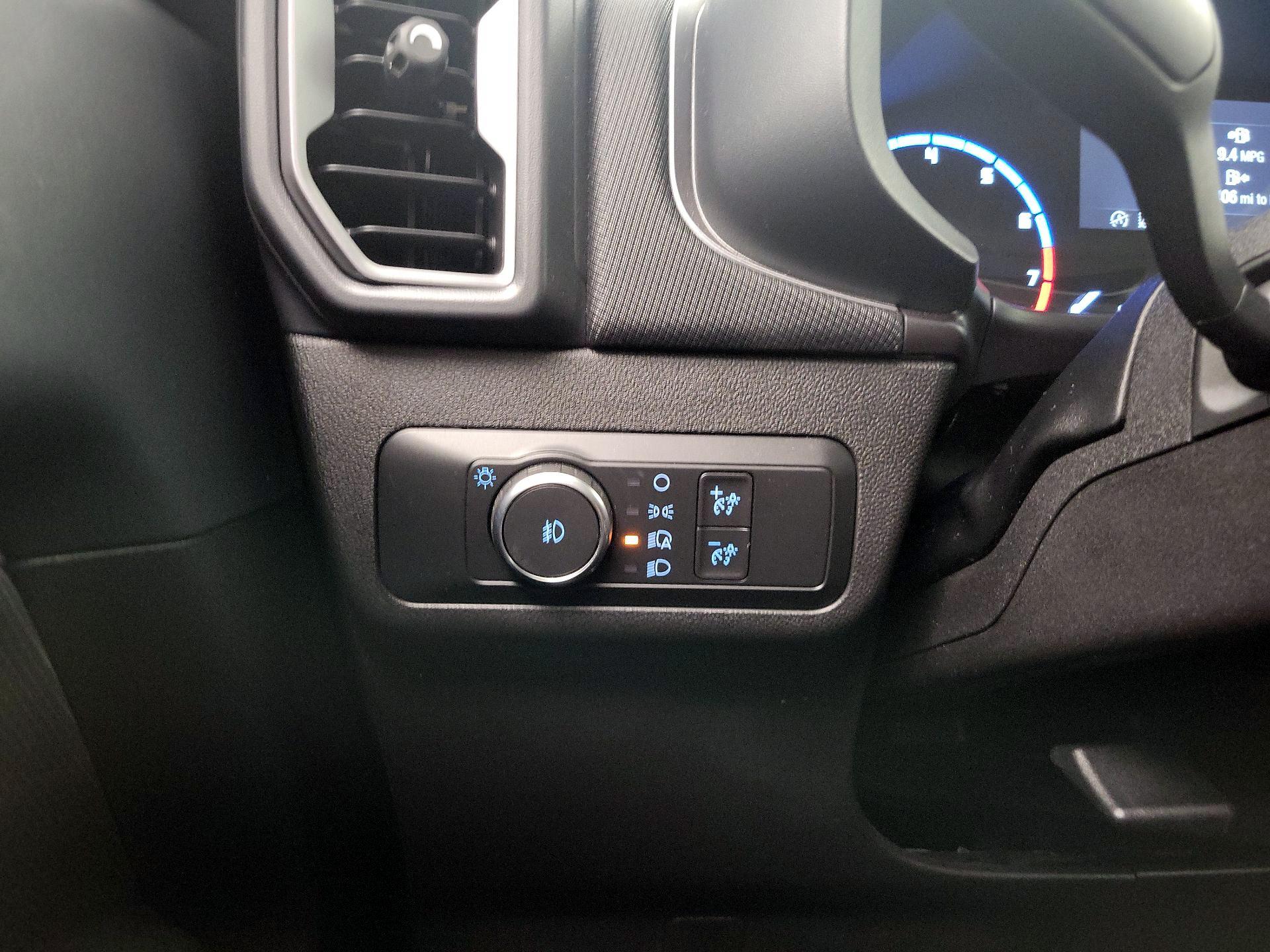 Thumbnail: 2022 Ford Bronco Sport - 13